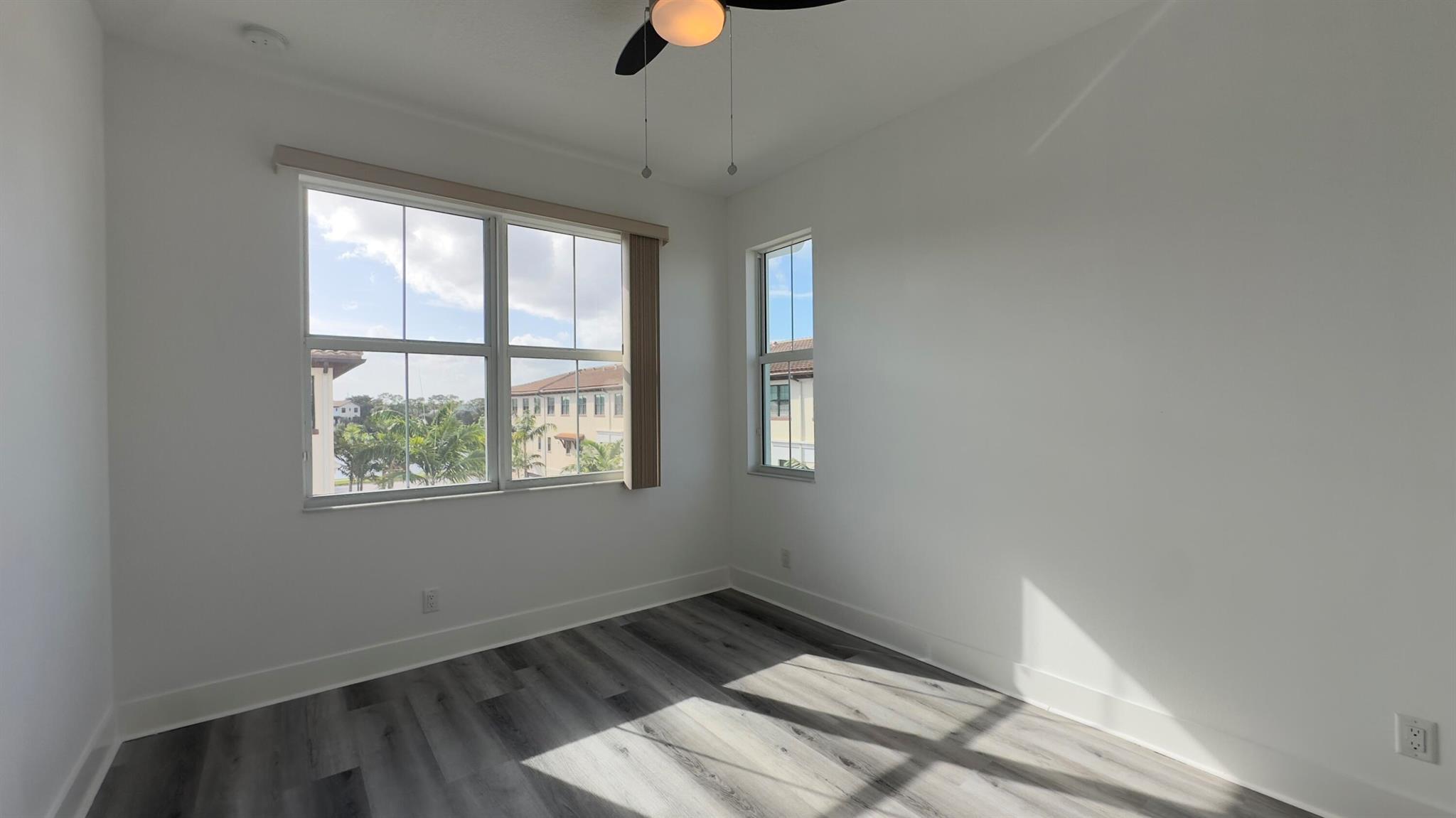 ALTON NEIGHBORHOOD - Residential Lease