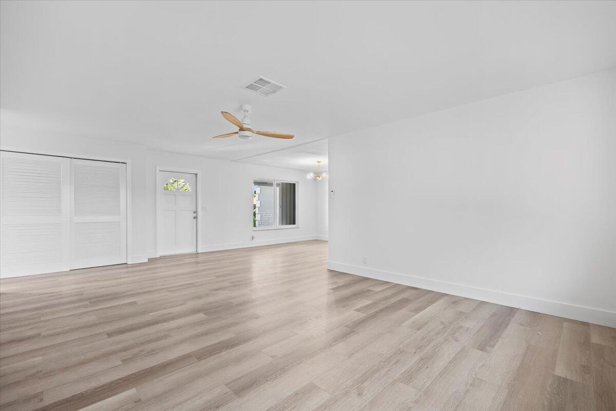 TROPIC PALMS 1 - Residential