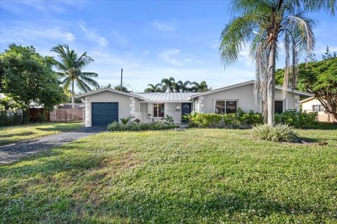 Photo of 514 Jaeger Drive, Delray Beach, FL 33444 (MLS # R11137843)