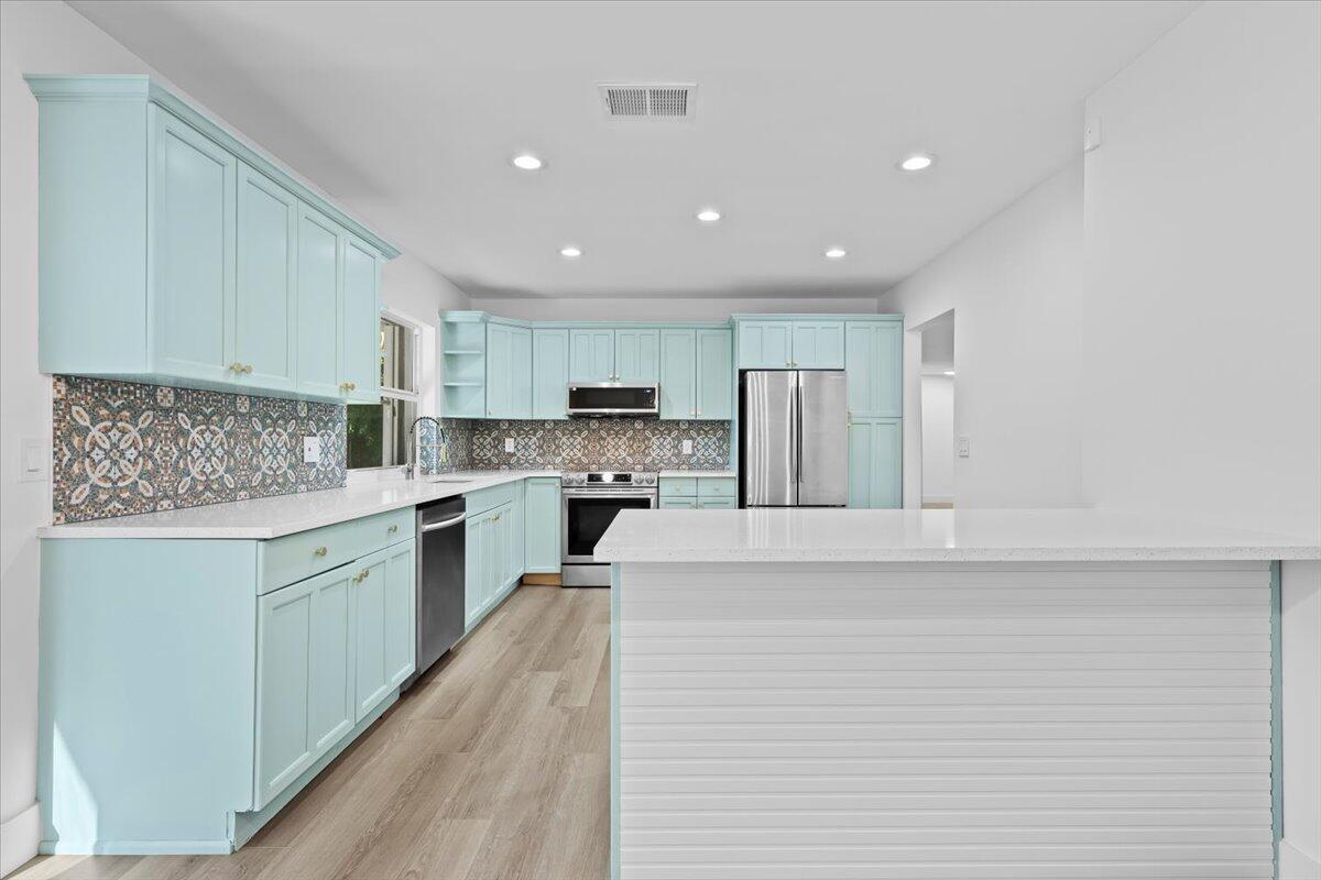 TROPIC PALMS 1 - Residential