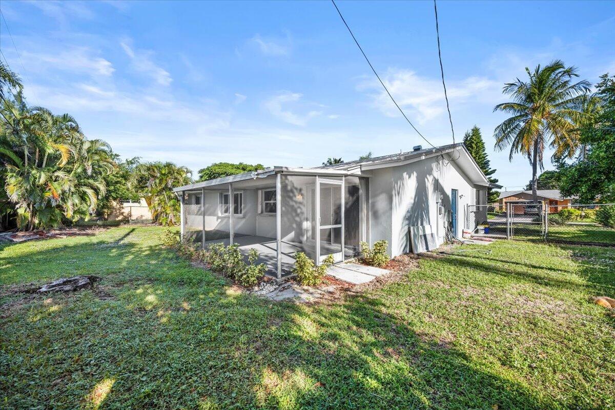 TROPIC PALMS 1 - Residential