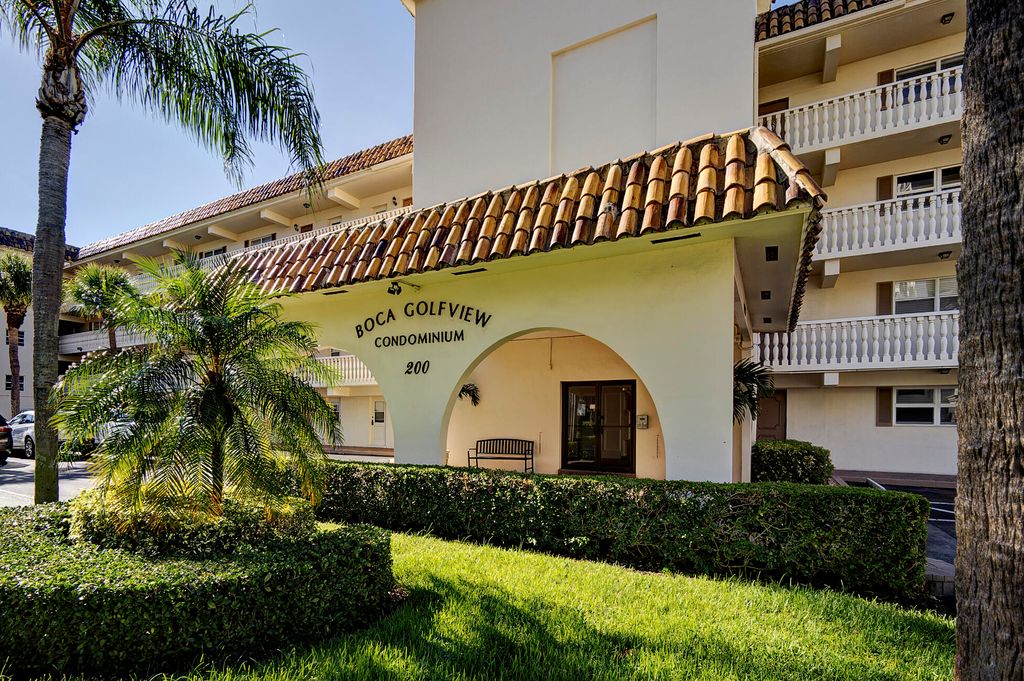 Photo of 200 E Royal Palm Road #2110, Boca Raton, FL 33432 (MLS # R11116725)