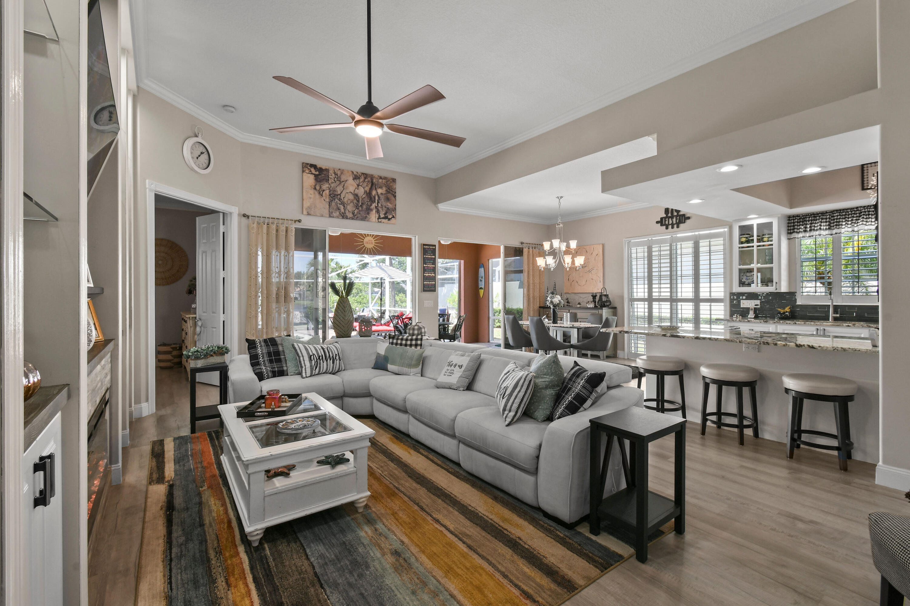 DOUBLE TREE - Residential