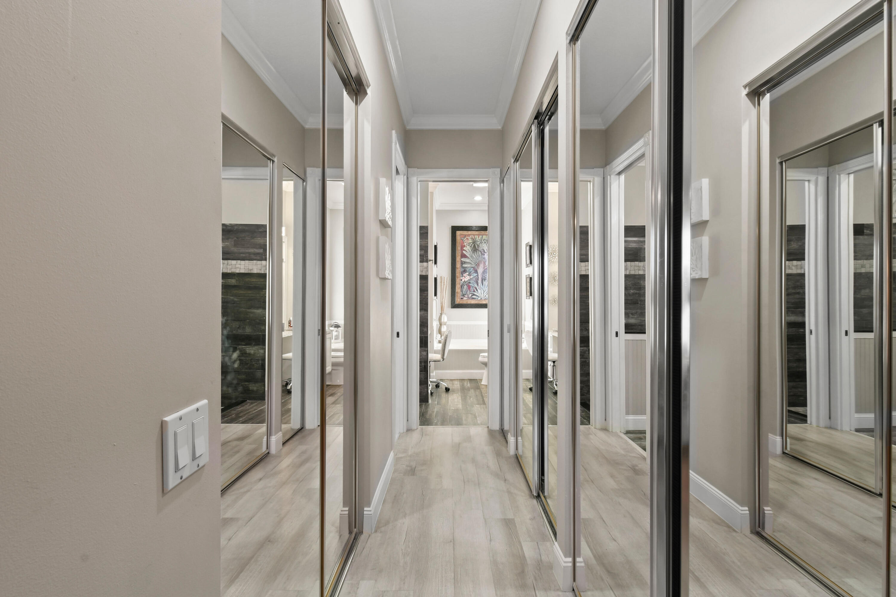 DOUBLE TREE - Residential