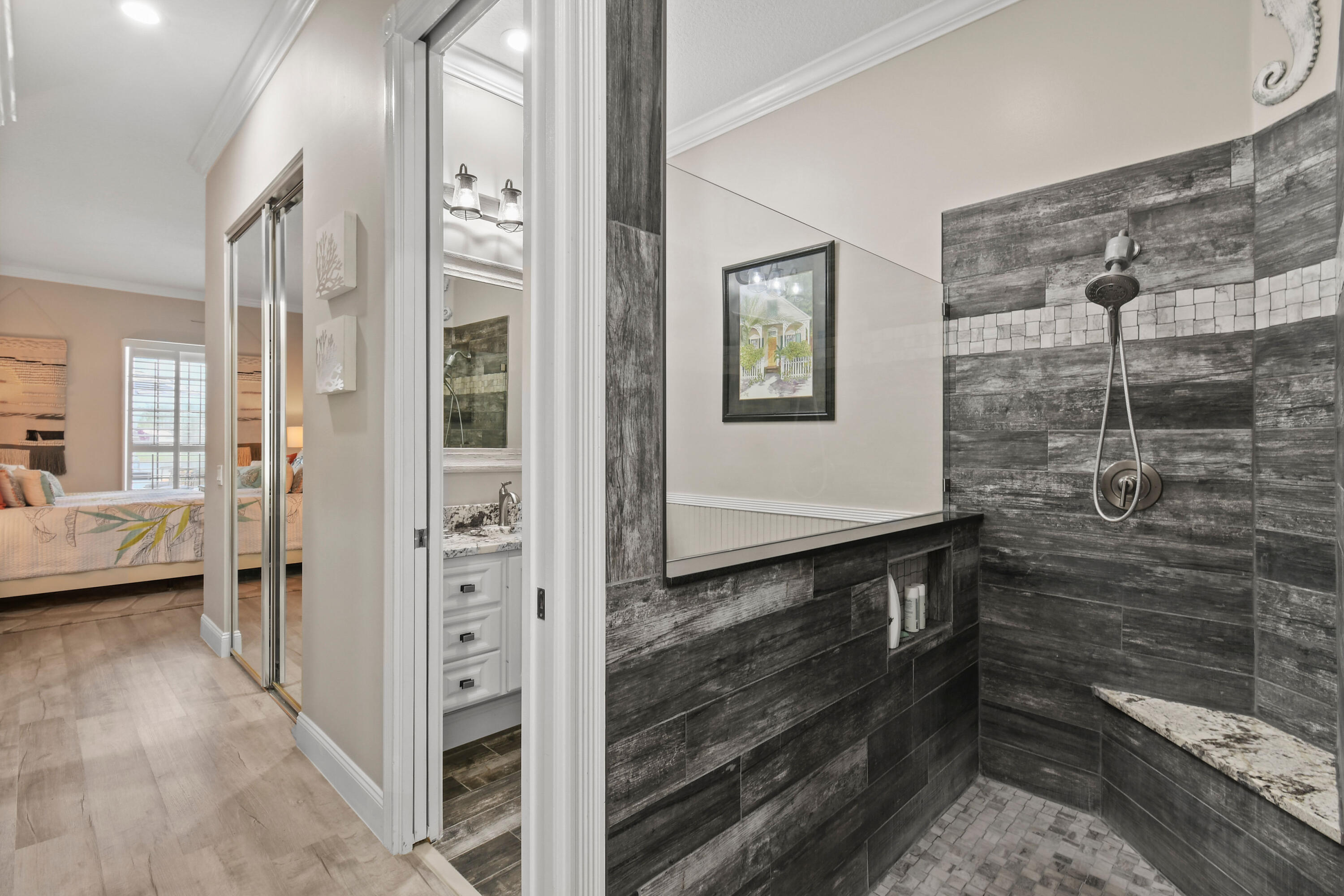 DOUBLE TREE - Residential