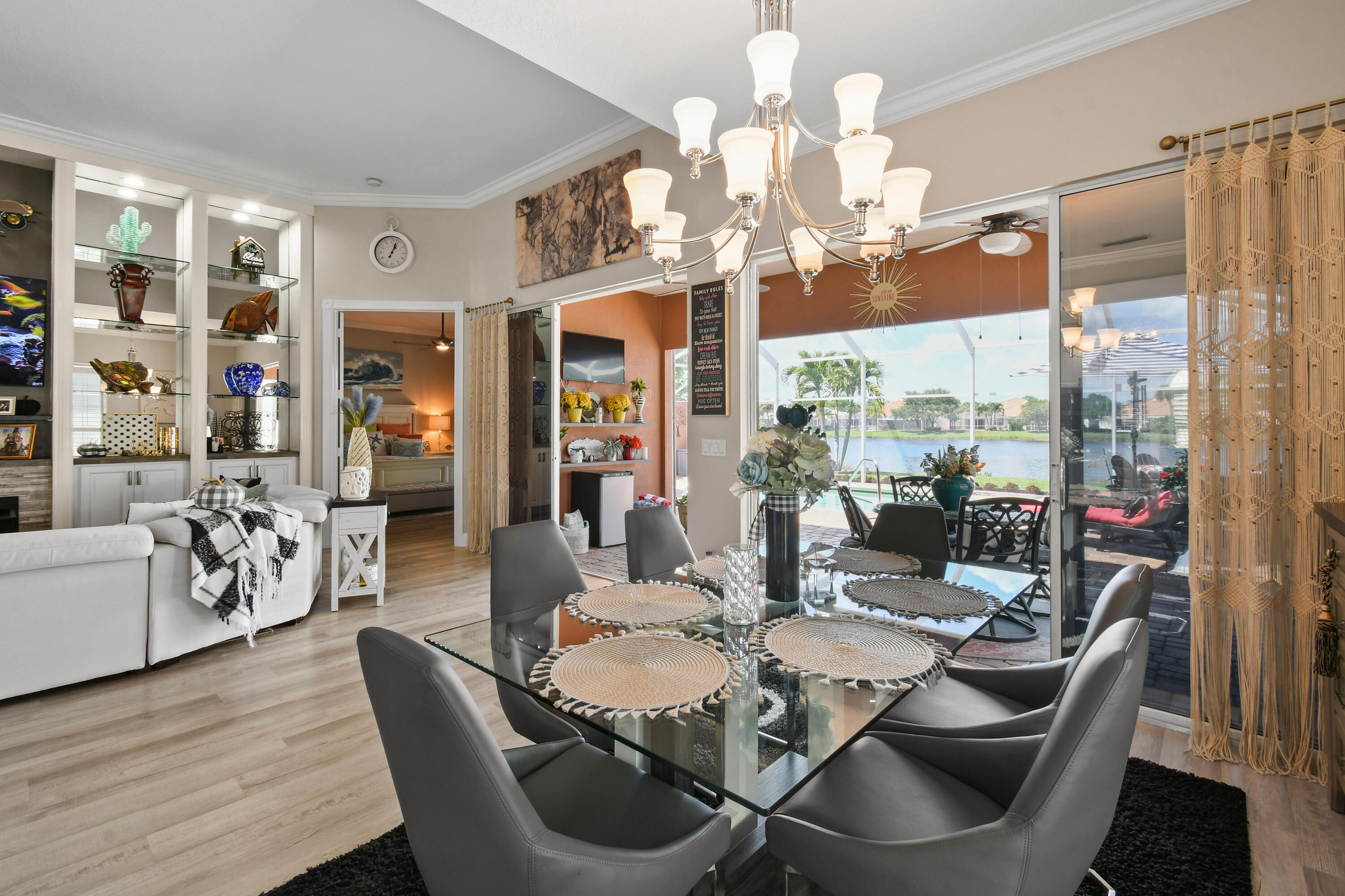 DOUBLE TREE - Residential