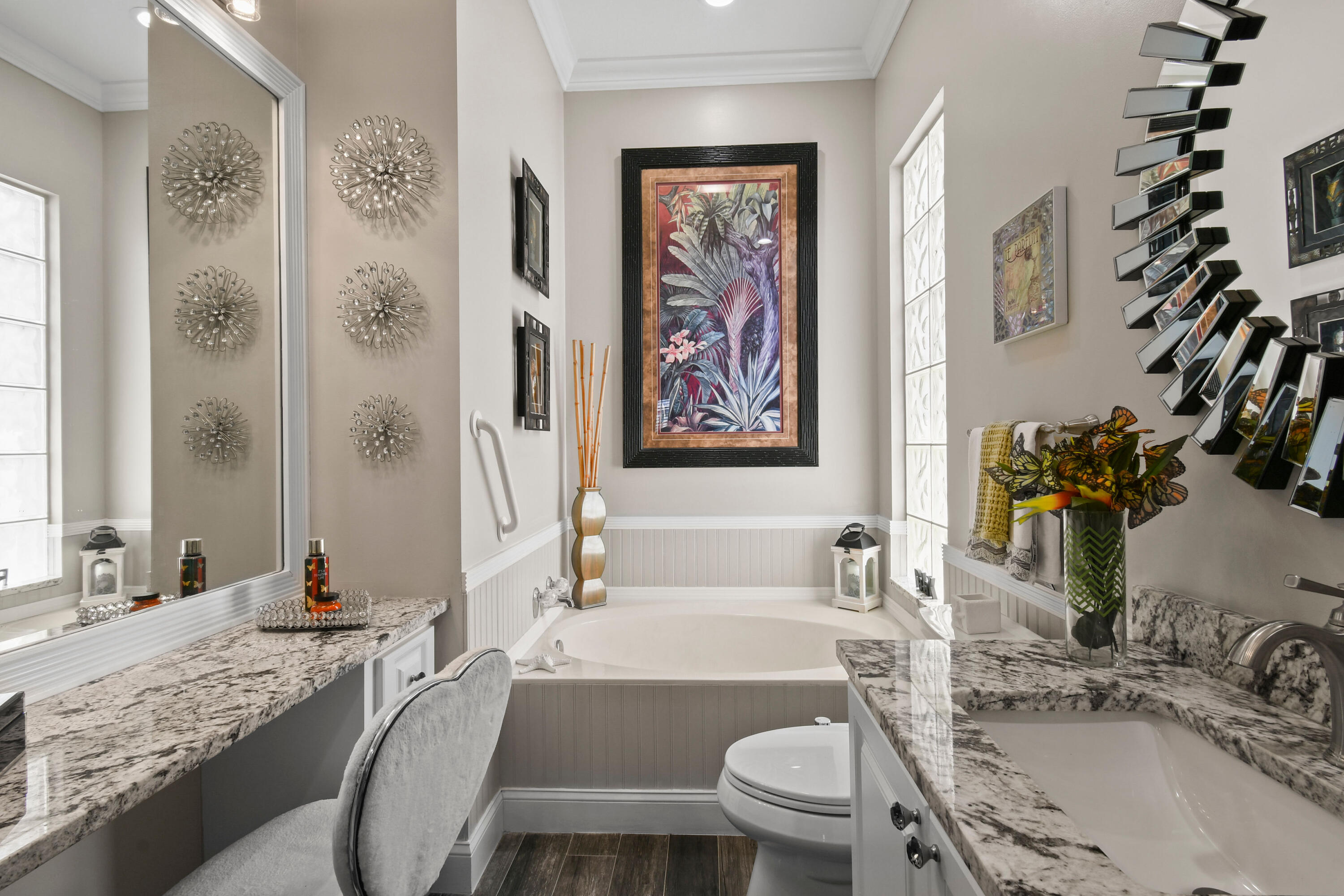 DOUBLE TREE - Residential