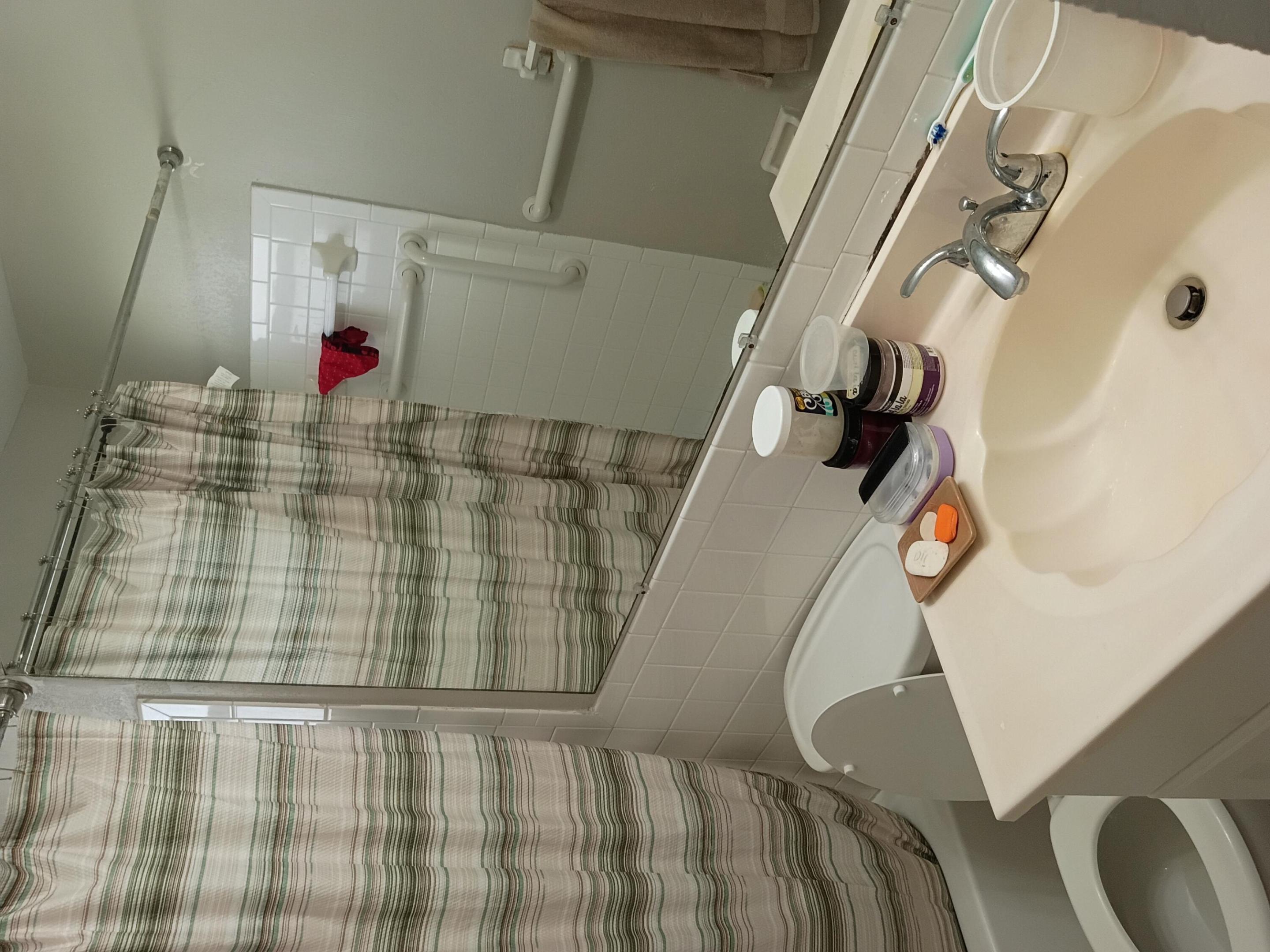 1270 NW 66th Terrace