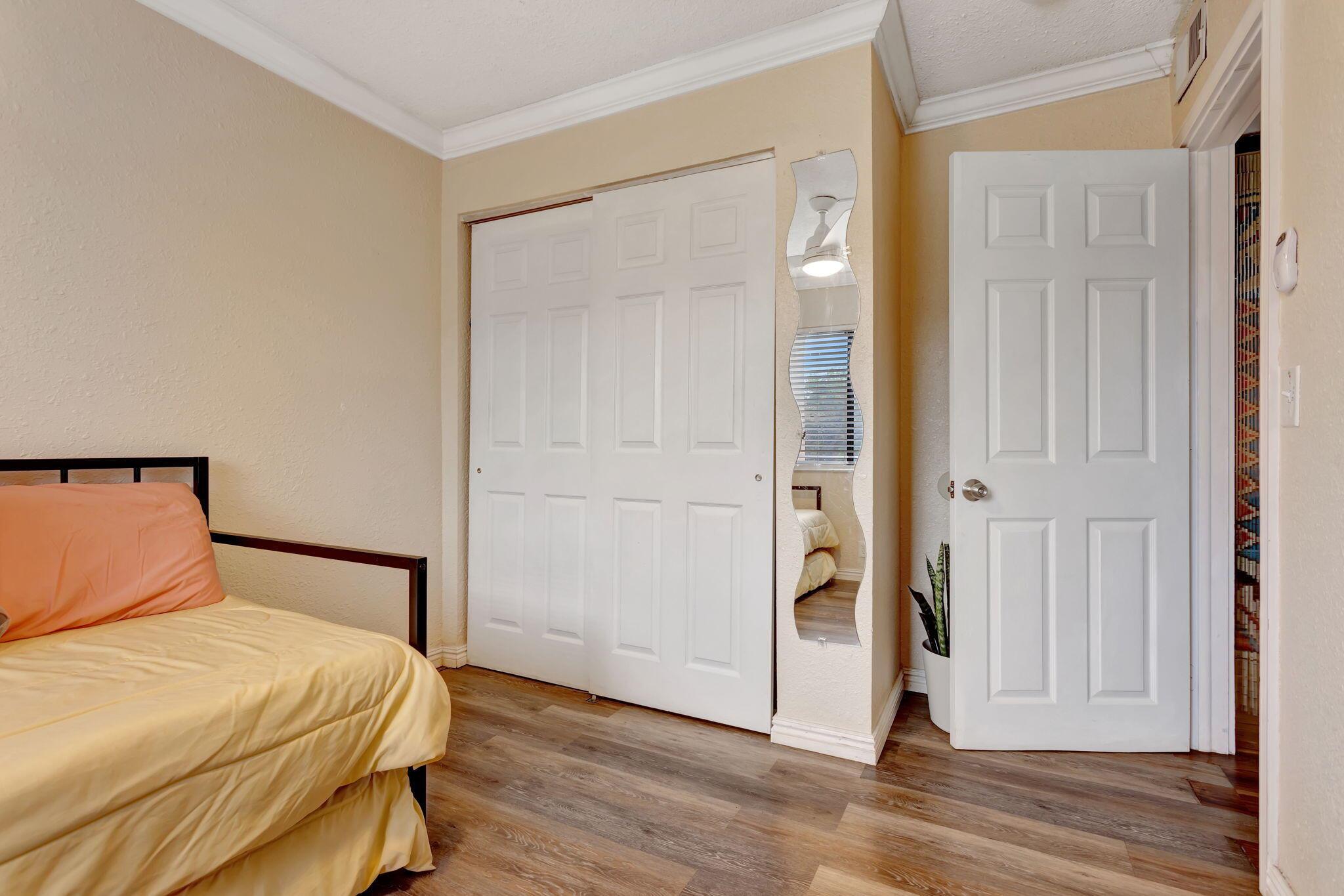 CYPRESS CREEK VILLAS - Residential