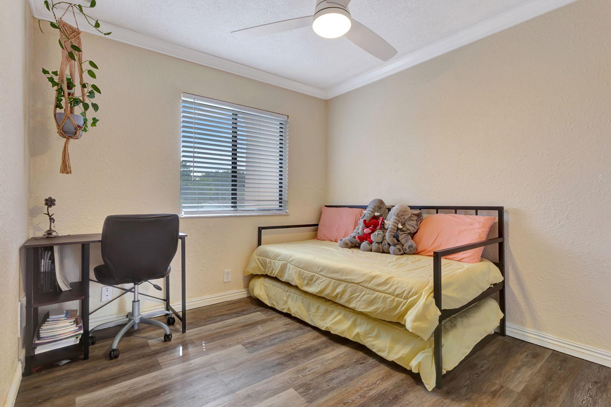 CYPRESS CREEK VILLAS - Residential