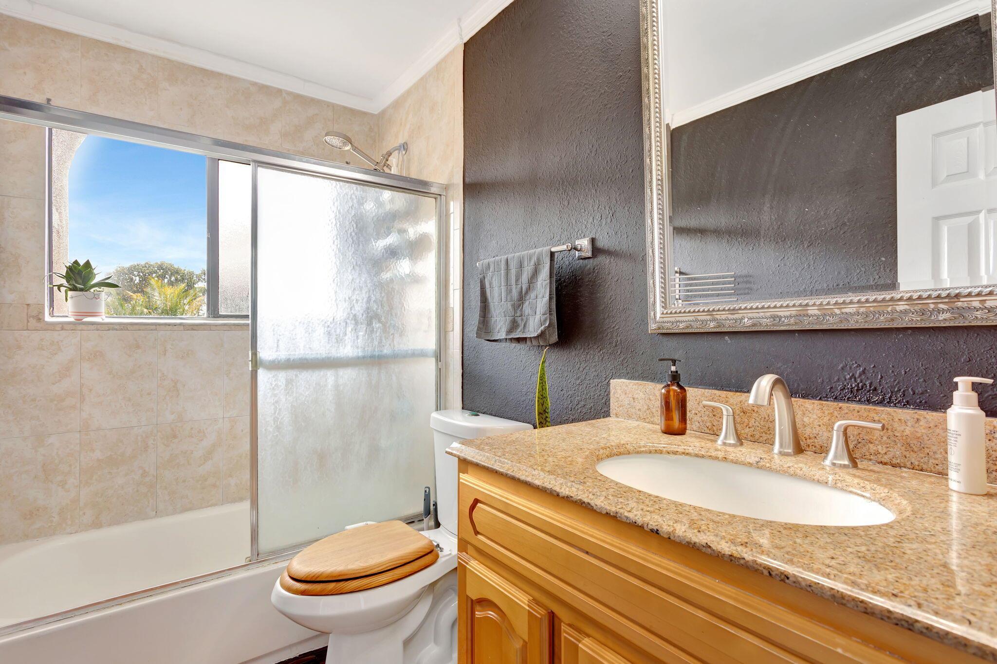 CYPRESS CREEK VILLAS - Residential