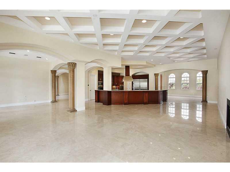 HUMPHRIES HIDEAWAY - Residential