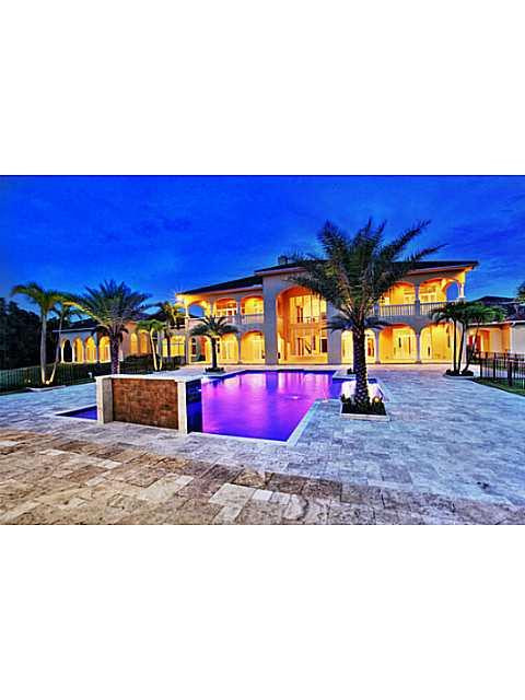 HUMPHRIES HIDEAWAY - Residential