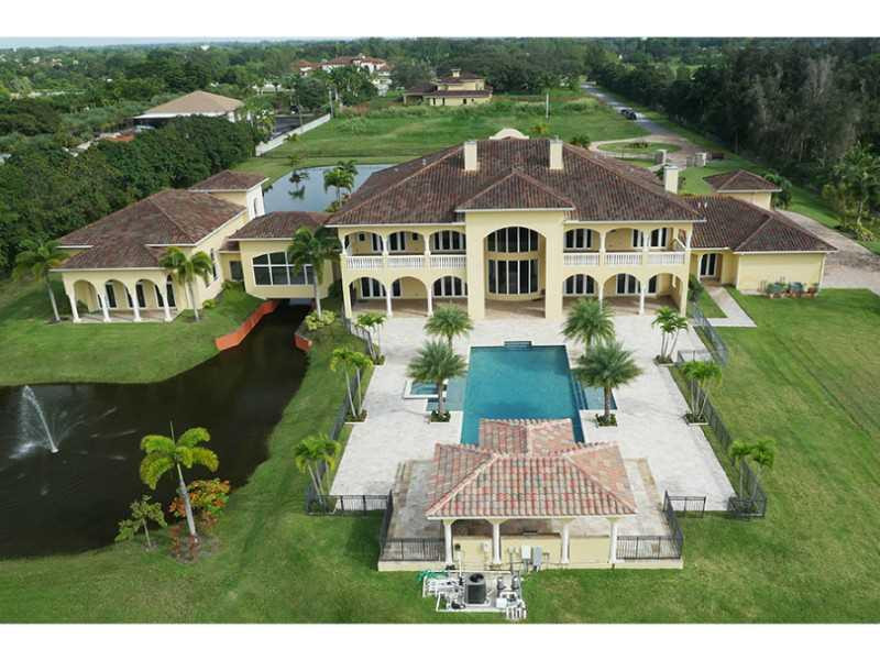 HUMPHRIES HIDEAWAY - Residential