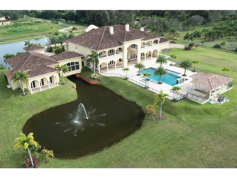 HUMPHRIES HIDEAWAY - Residential