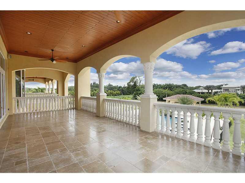 HUMPHRIES HIDEAWAY - Residential