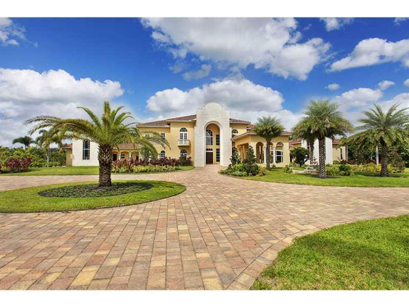 HUMPHRIES HIDEAWAY - Residential