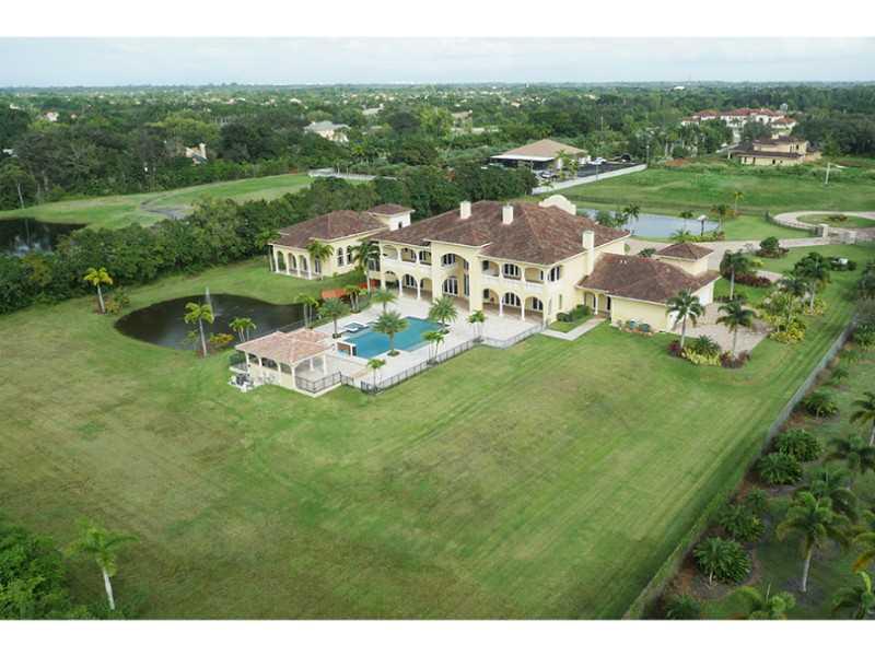 HUMPHRIES HIDEAWAY - Residential