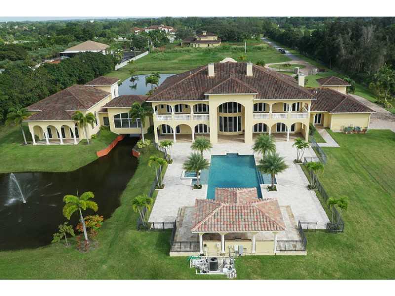 HUMPHRIES HIDEAWAY - Residential