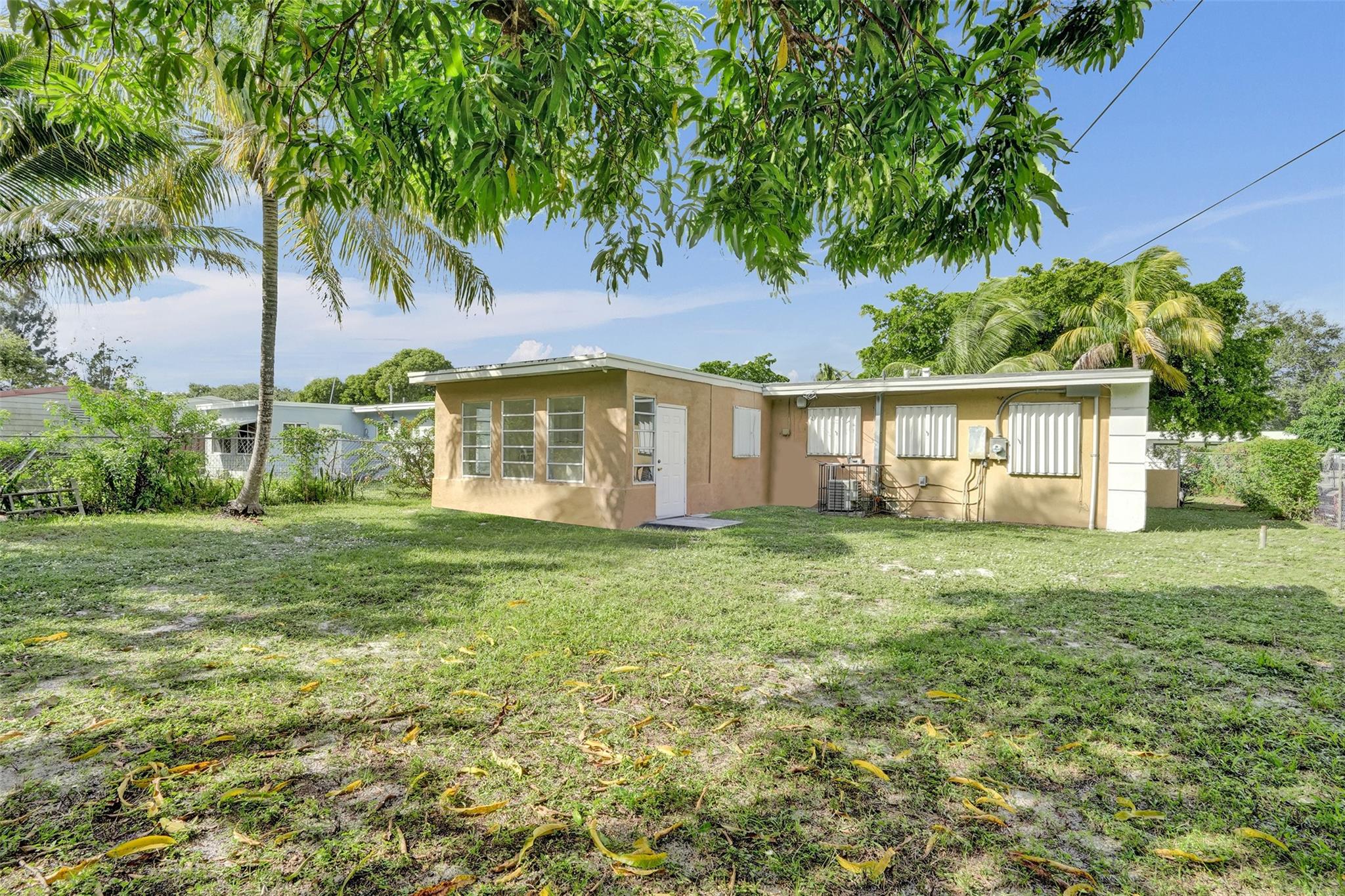 Lauderdale Manors Add 30- - Residential Lease