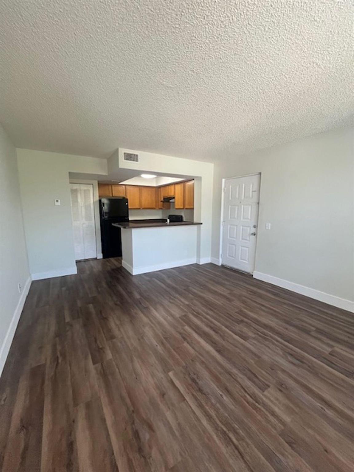 CLEAR LAKE CLUB CONDO - Residential Lease