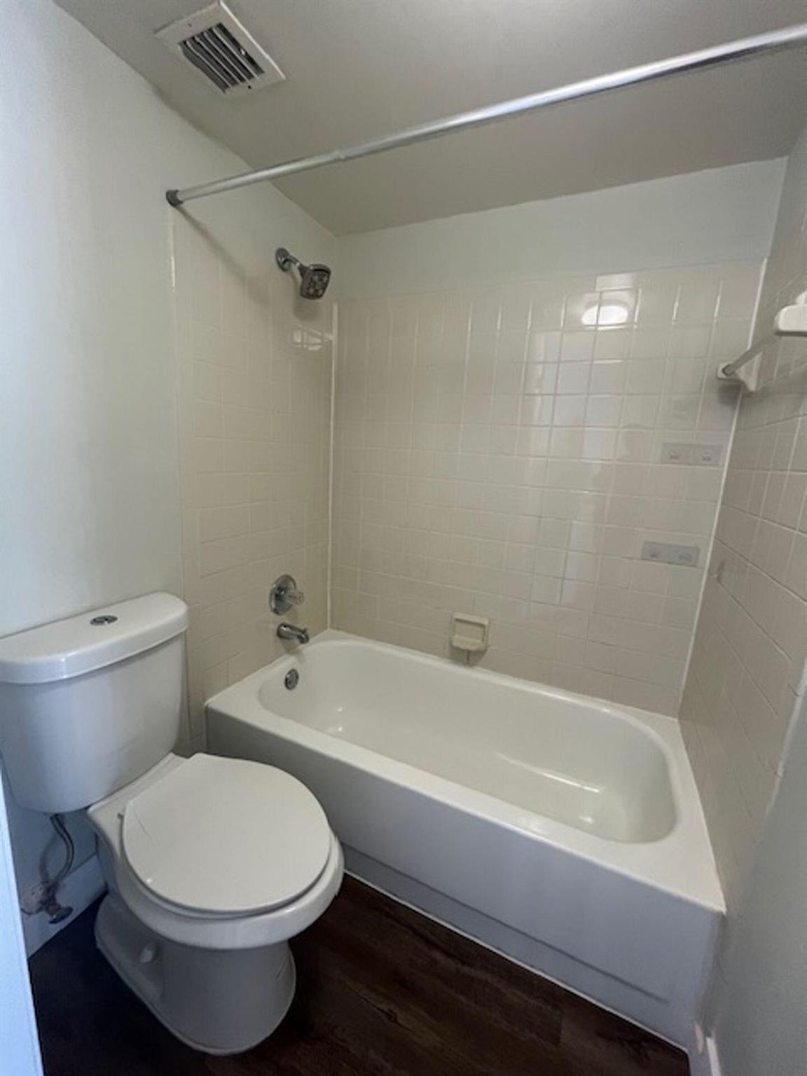 CLEAR LAKE CLUB CONDO - Residential Lease