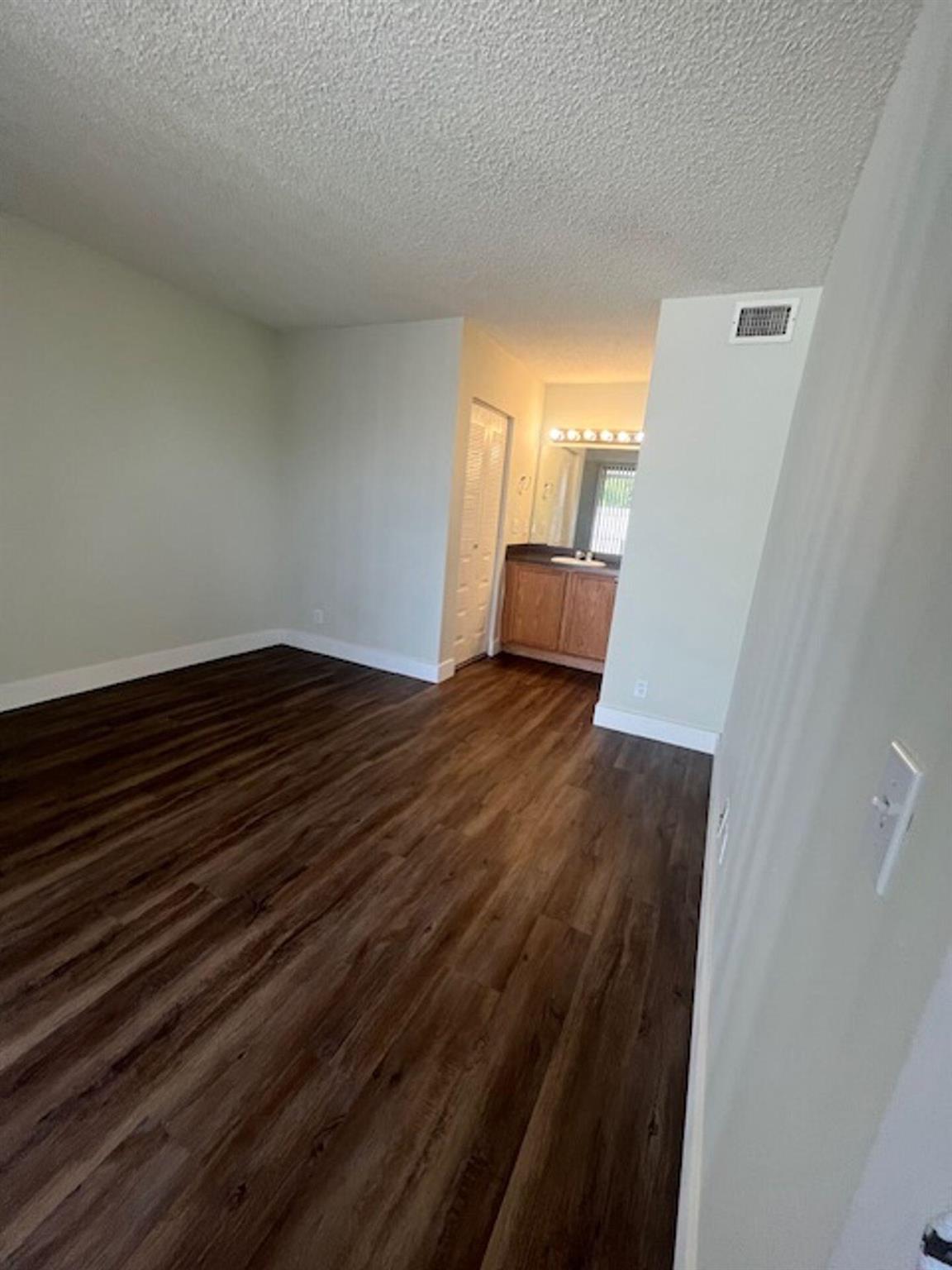 CLEAR LAKE CLUB CONDO - Residential Lease