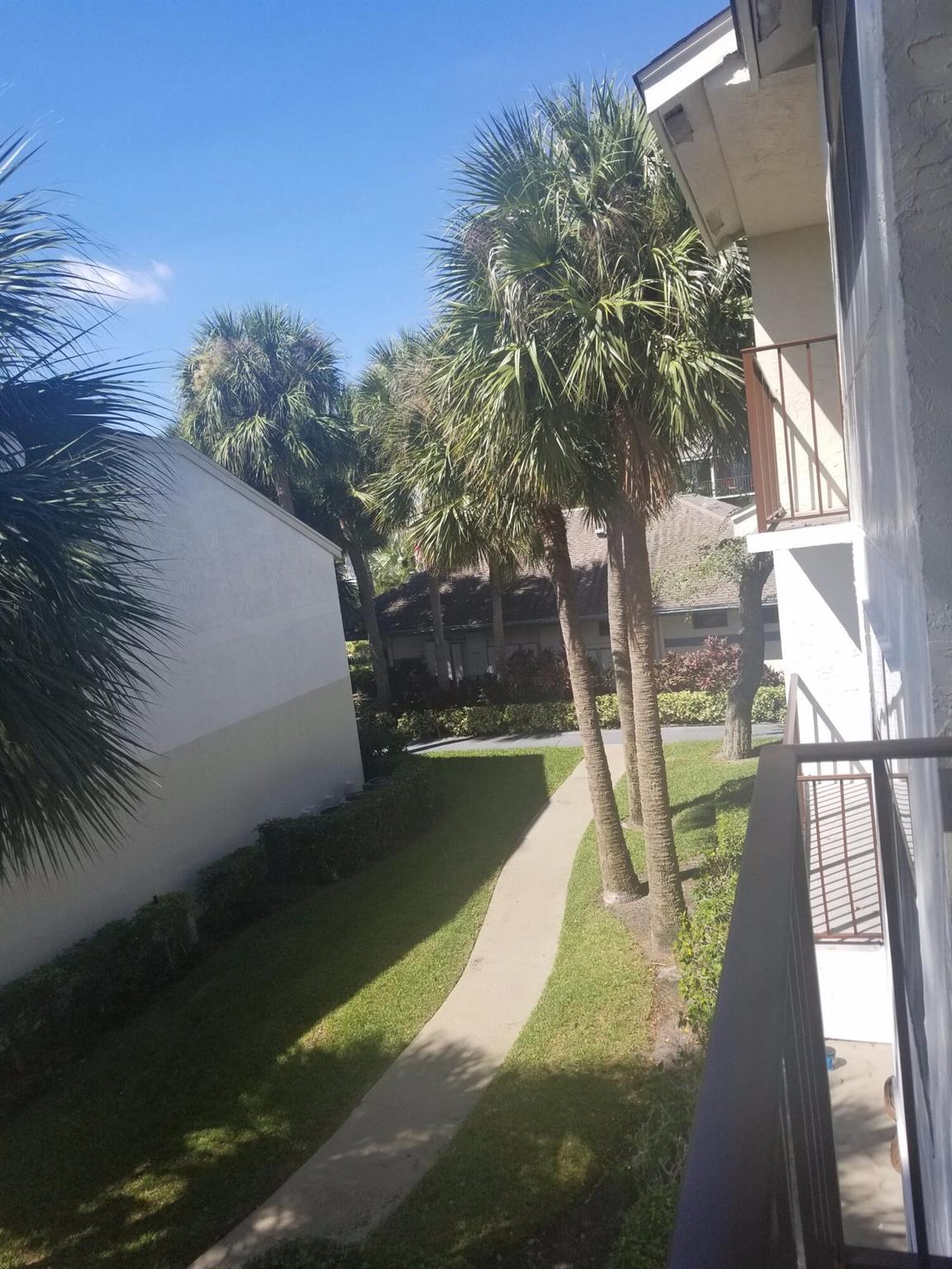 CLEAR LAKE CLUB CONDO - Residential Lease