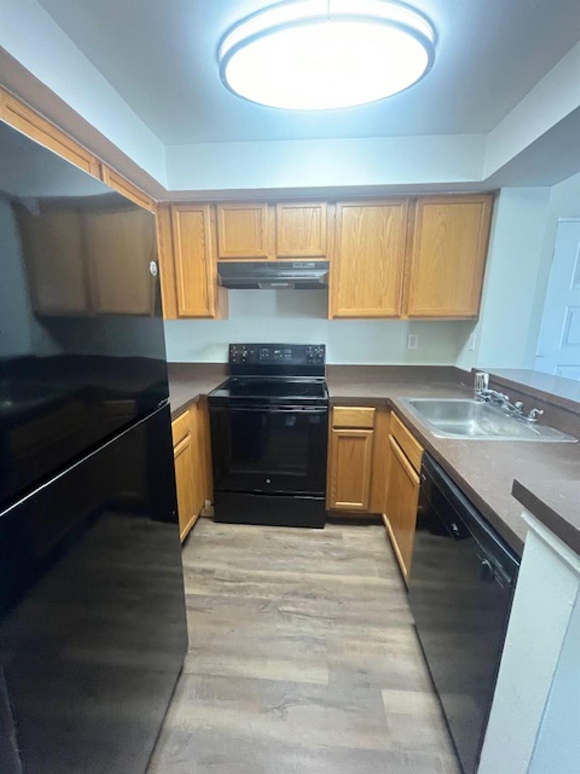 CLEAR LAKE CLUB CONDO - Residential Lease