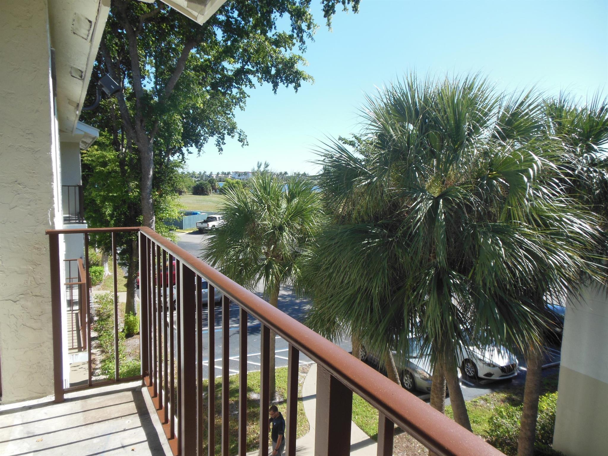 CLEAR LAKE CLUB CONDO - Residential Lease
