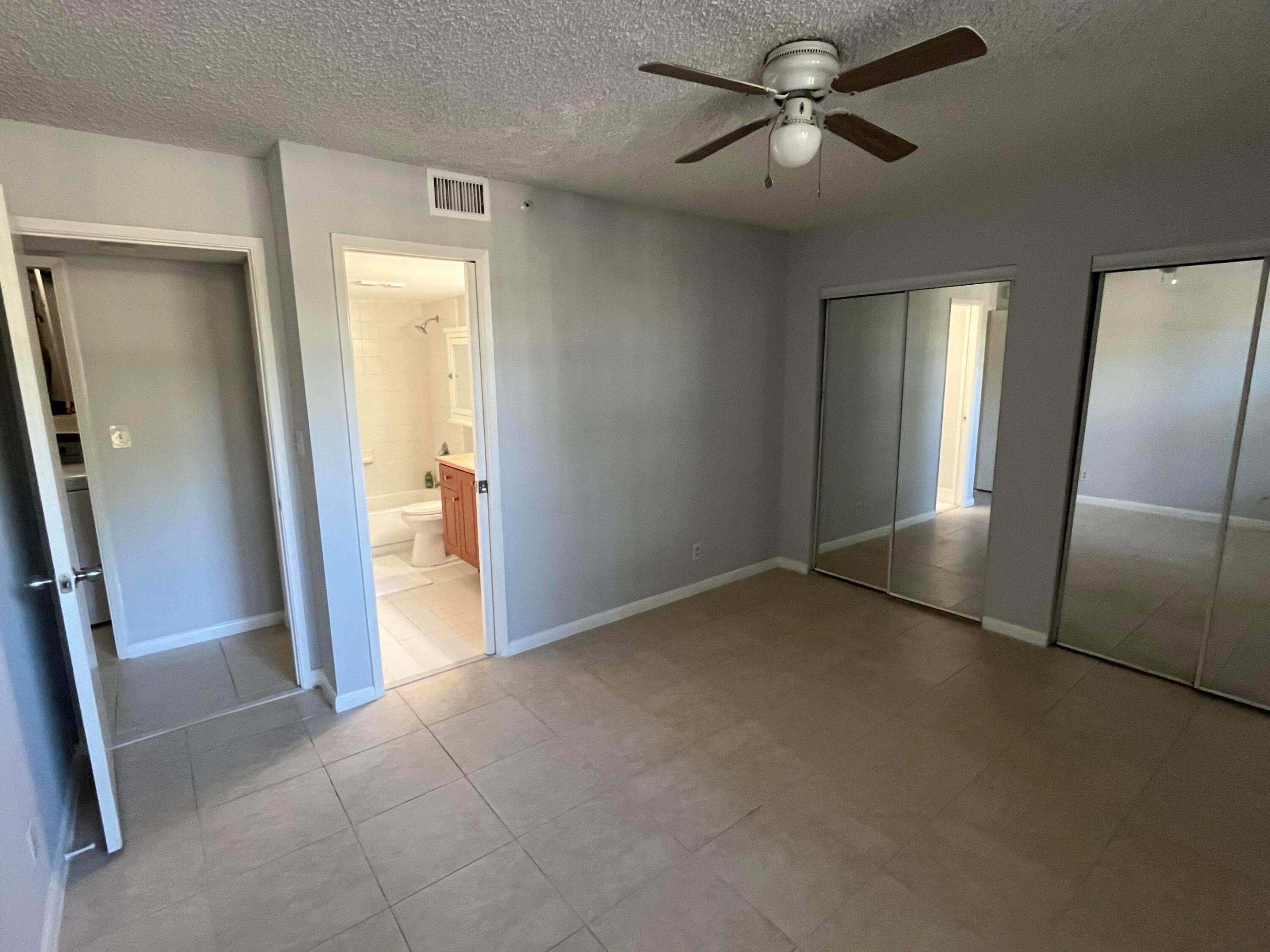 LAKESIDE CONDO - Residential Lease