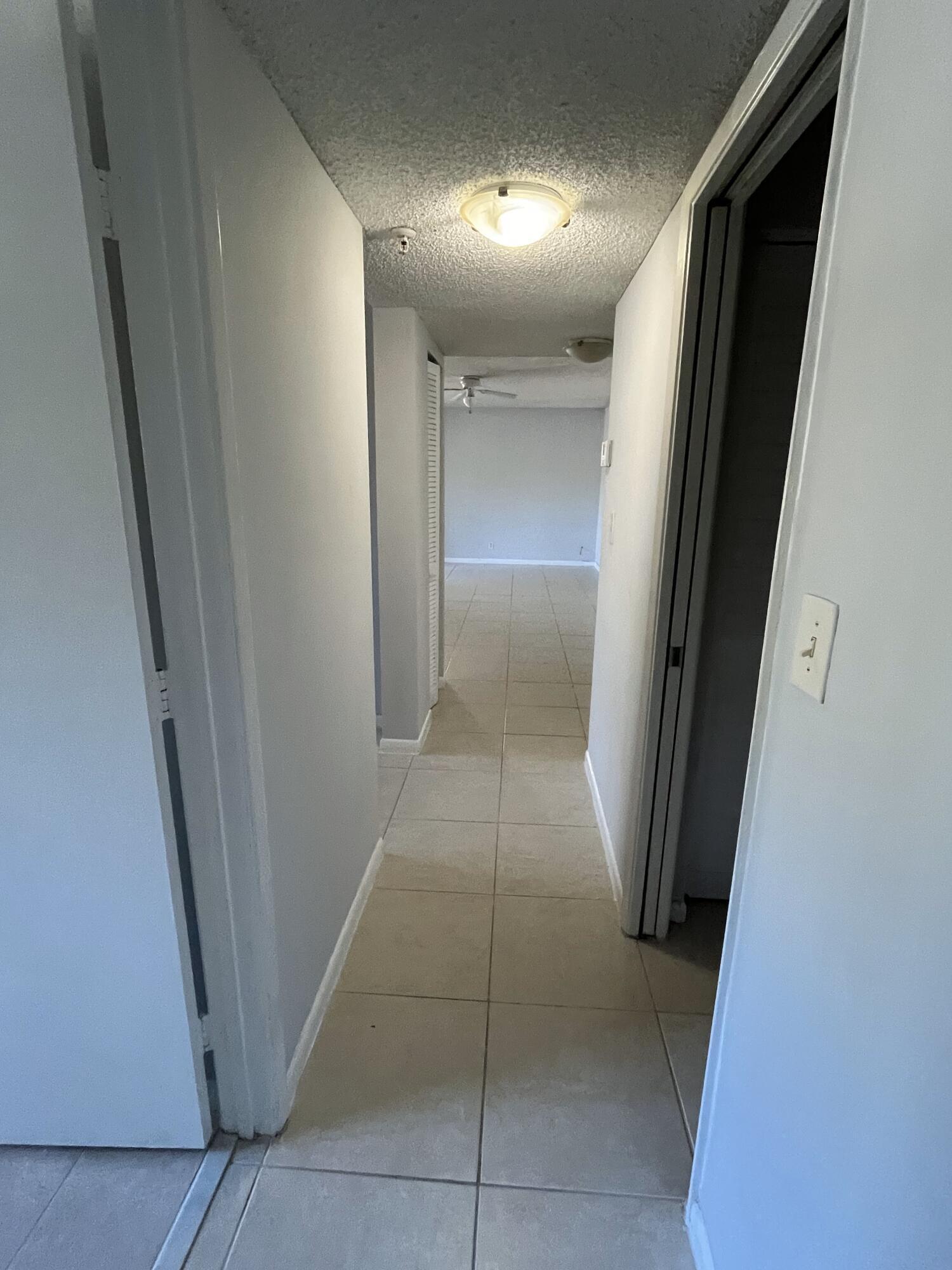 LAKESIDE CONDO - Residential Lease