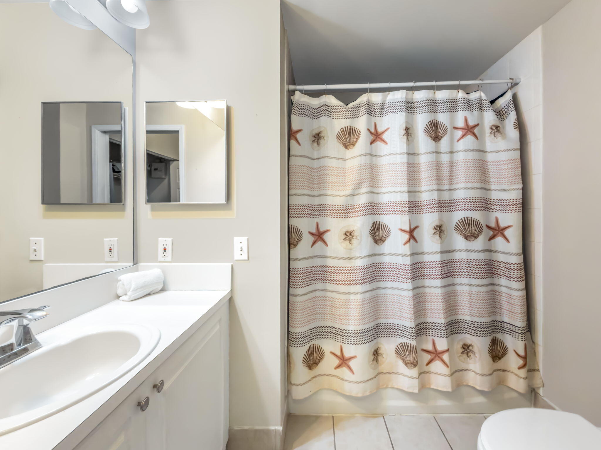 COURTYARDS IN CITYPLACE CONDO - Residential