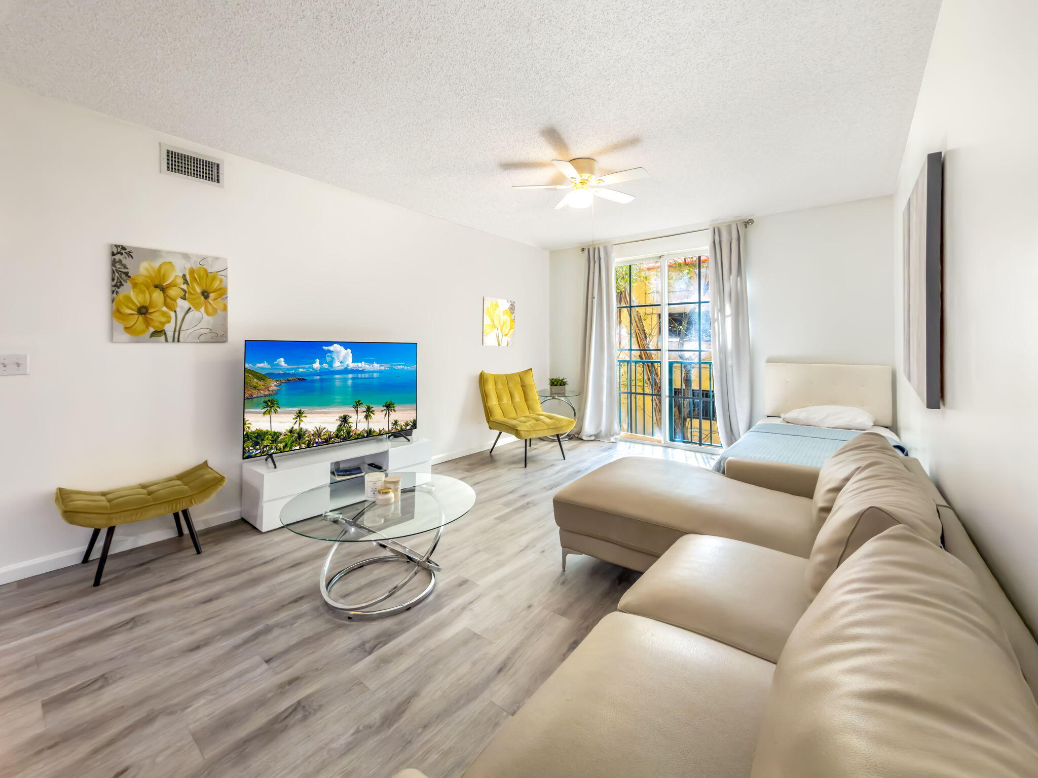 COURTYARDS IN CITYPLACE CONDO - Residential