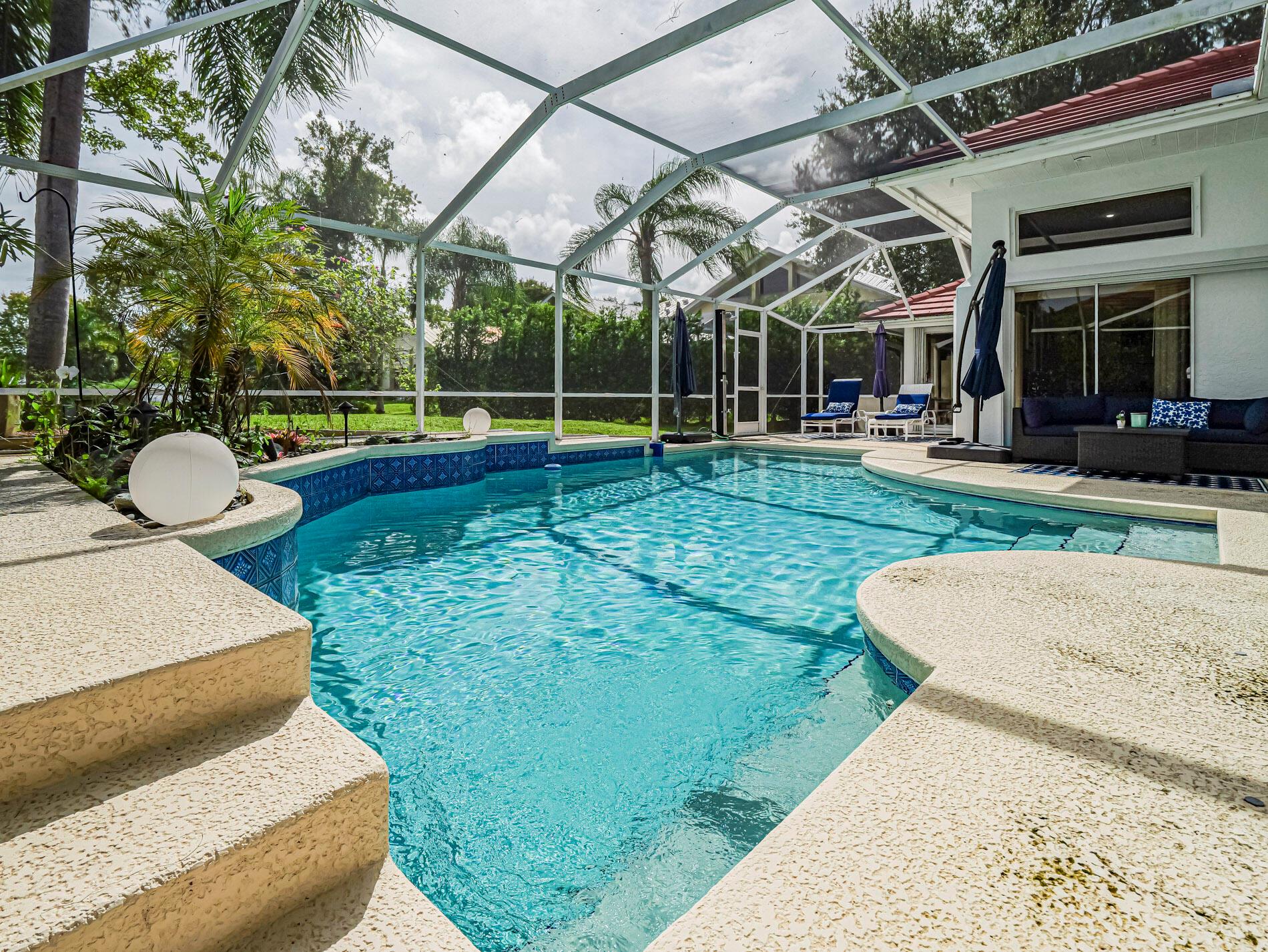 HARBOUR POINTE - Residential