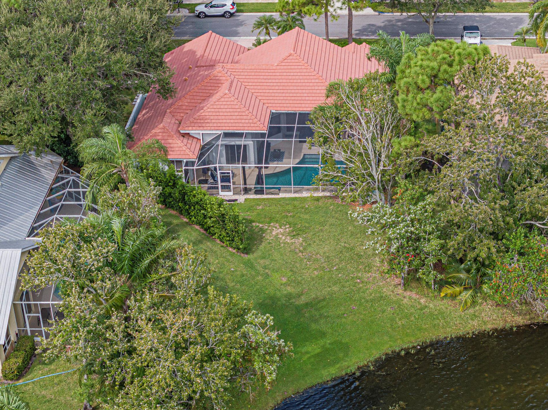 HARBOUR POINTE - Residential