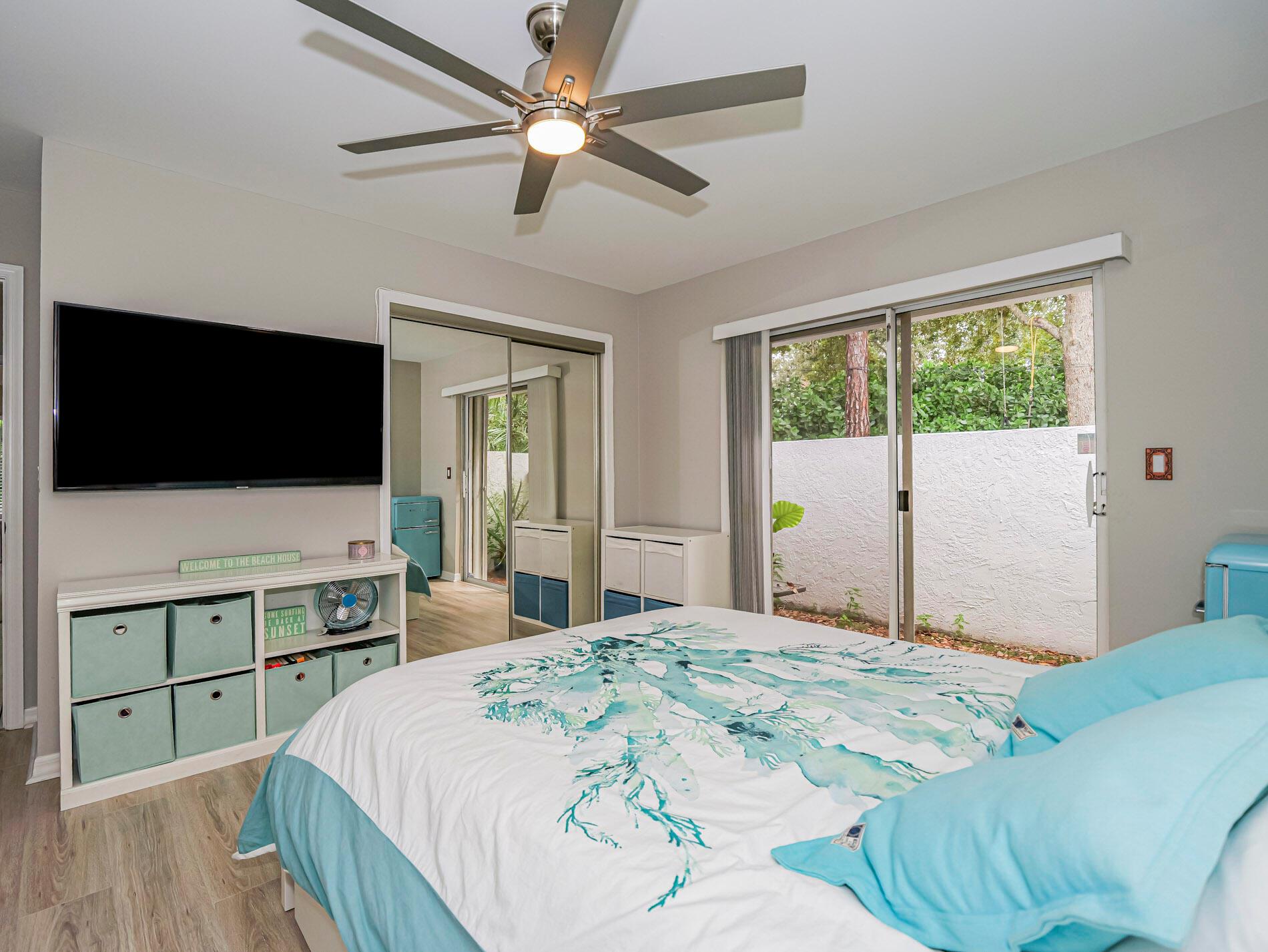 HARBOUR POINTE - Residential