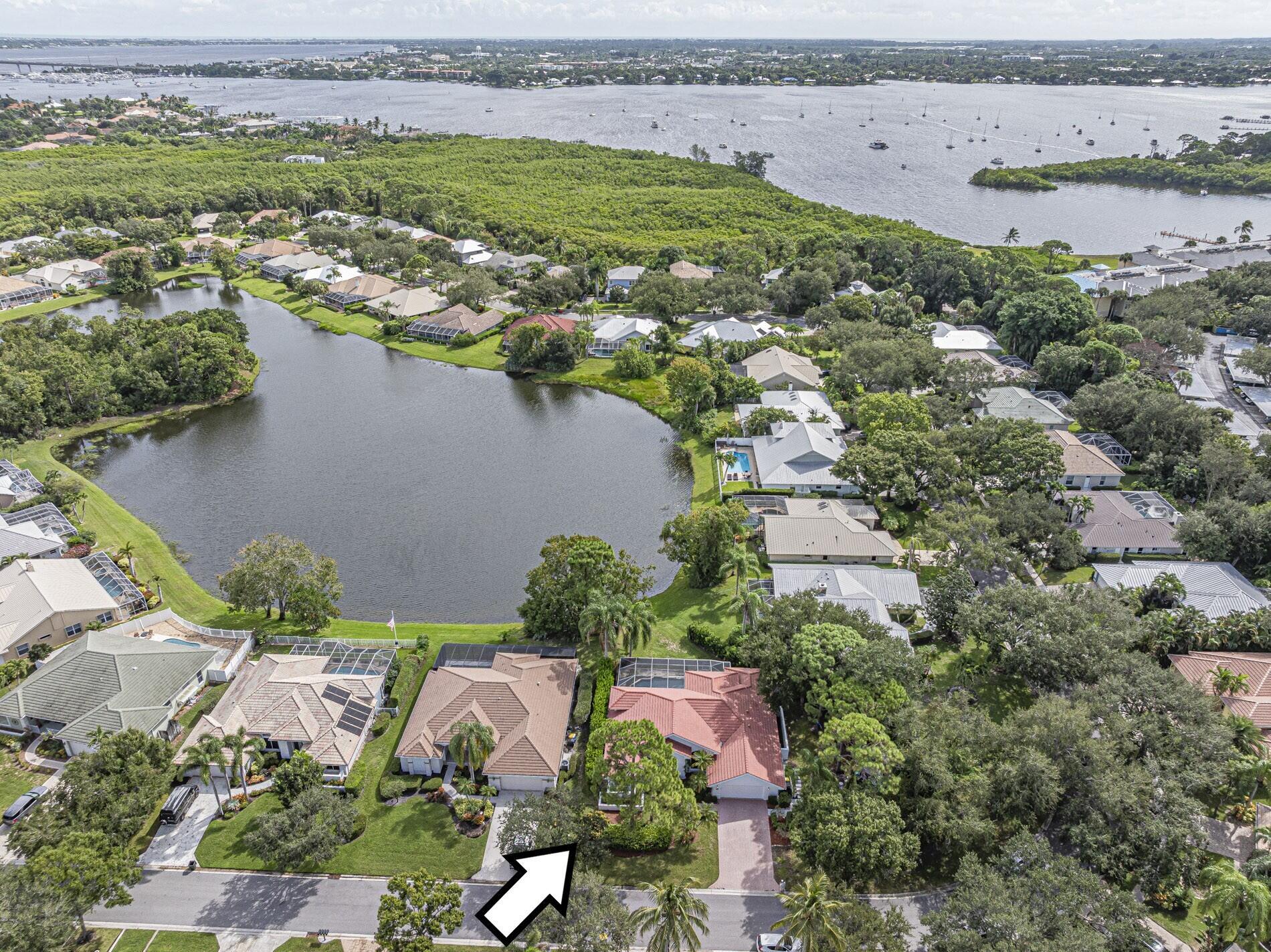HARBOUR POINTE - Residential