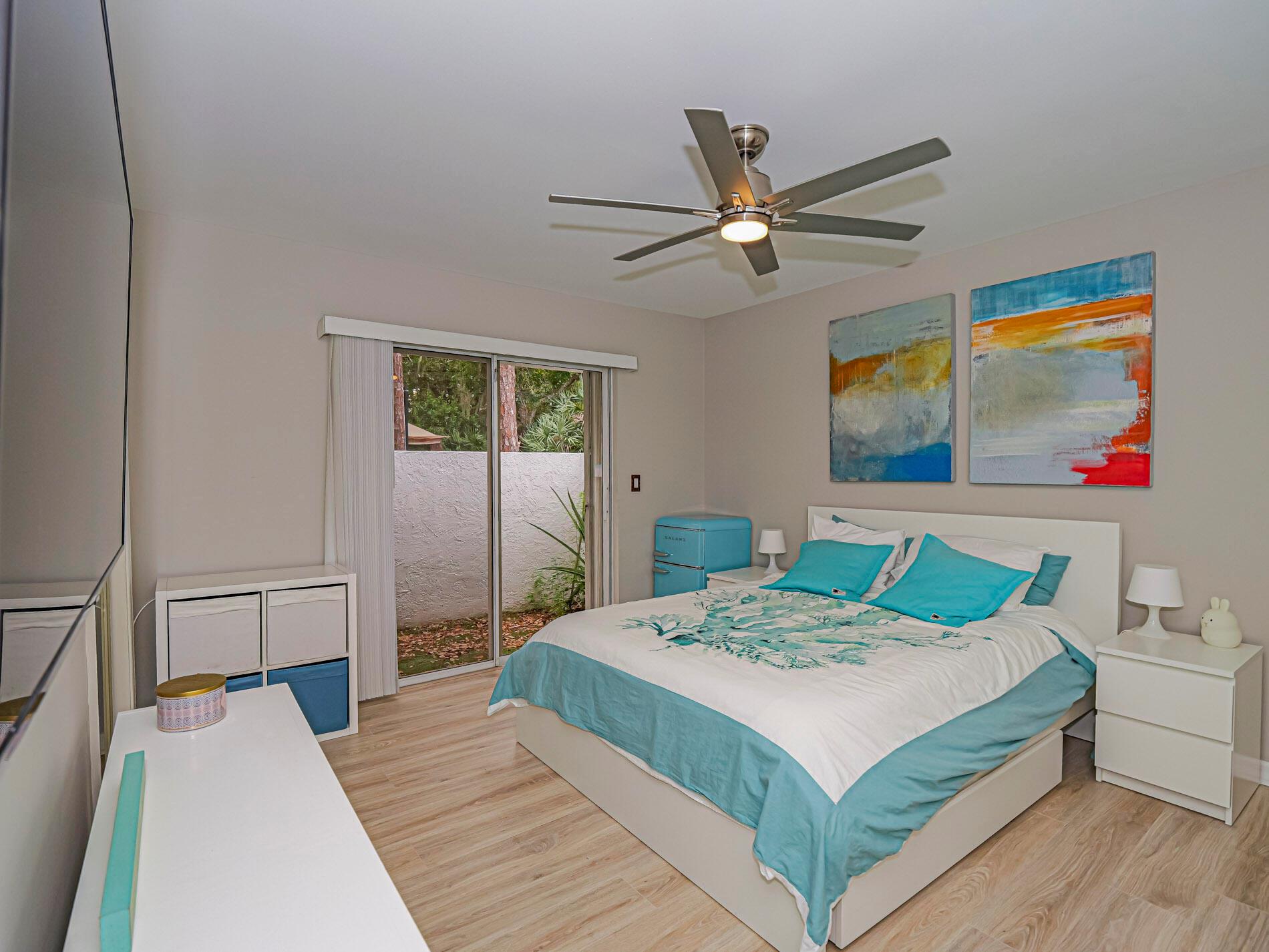 HARBOUR POINTE - Residential