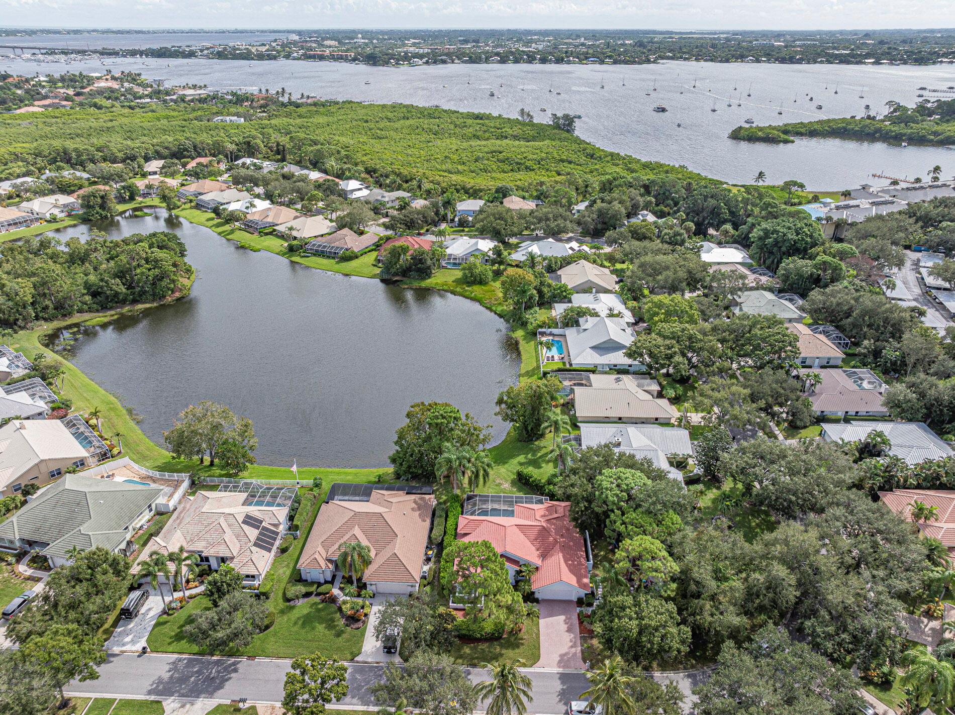 HARBOUR POINTE - Residential