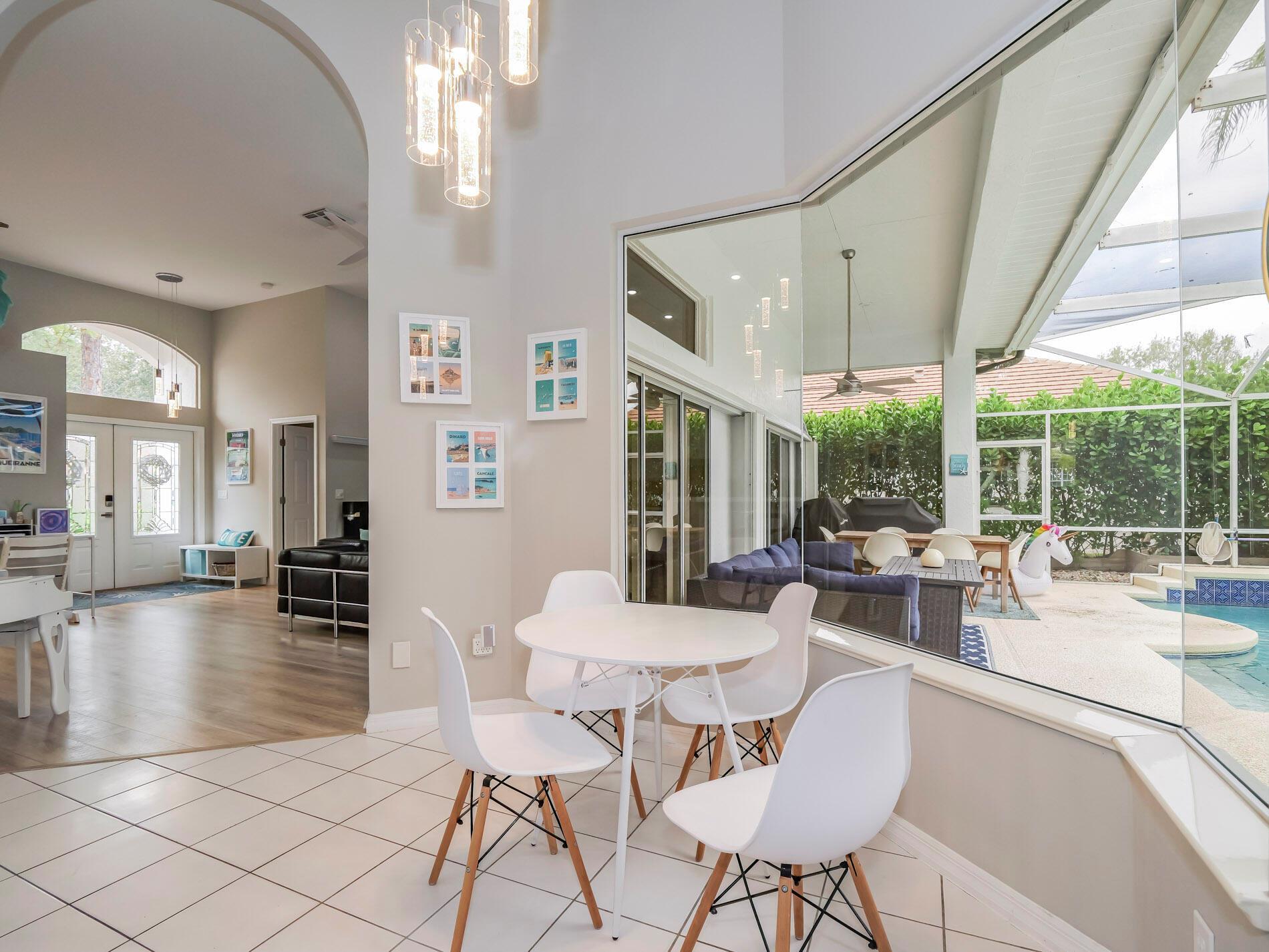 HARBOUR POINTE - Residential