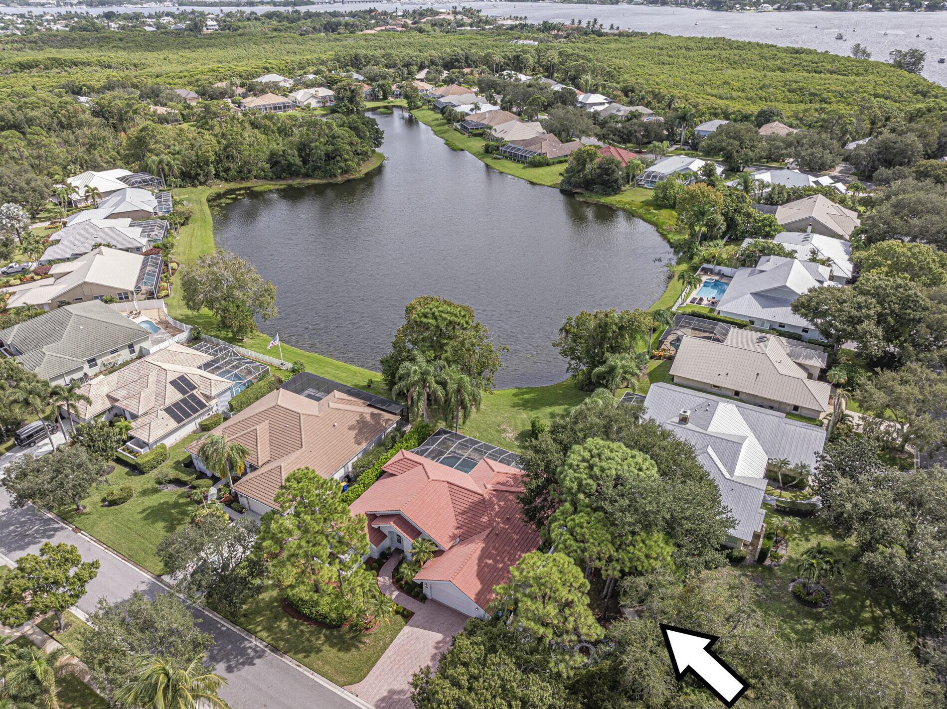 HARBOUR POINTE - Residential