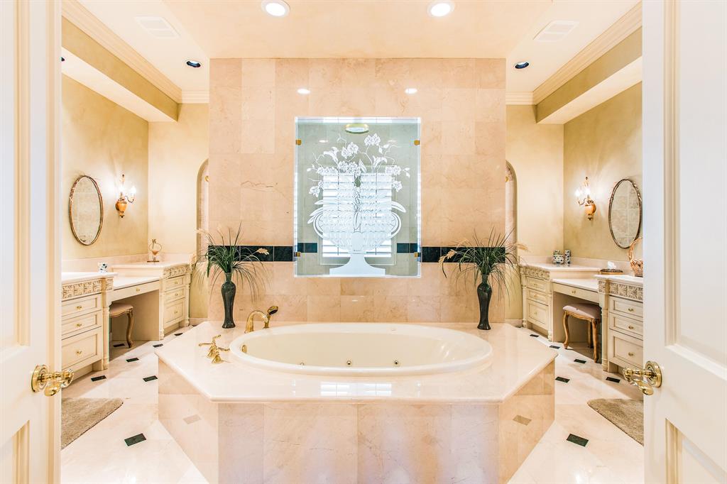 Admirals Cove - Residential