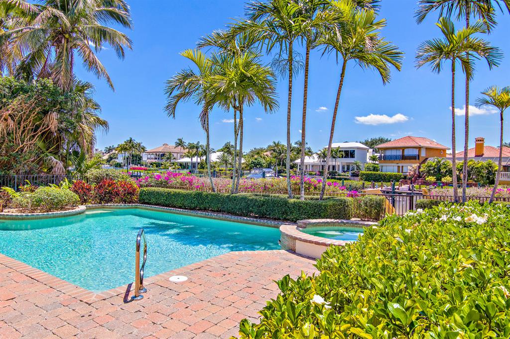 Admirals Cove - Residential