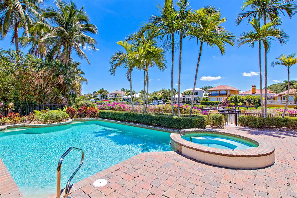 Admirals Cove - Residential