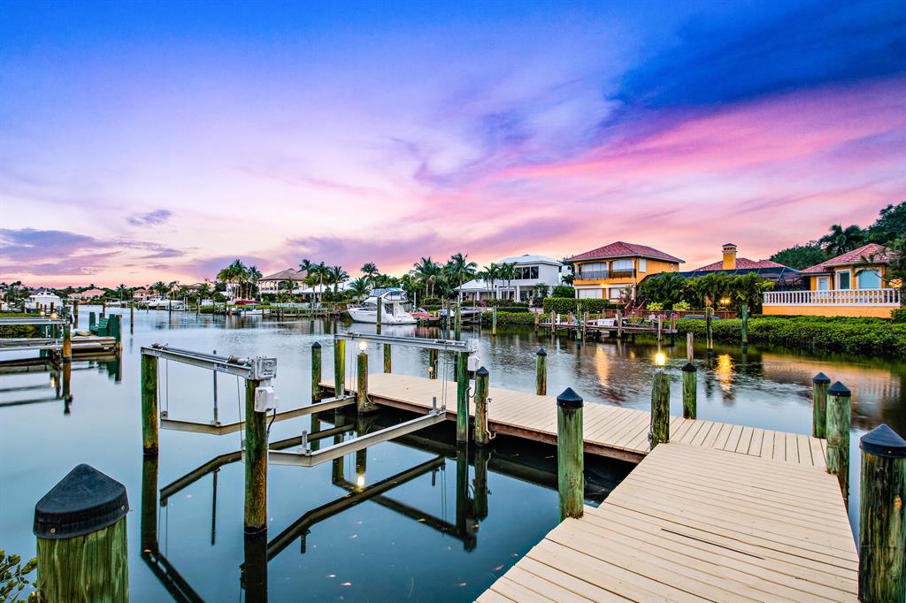 Admirals Cove - Residential