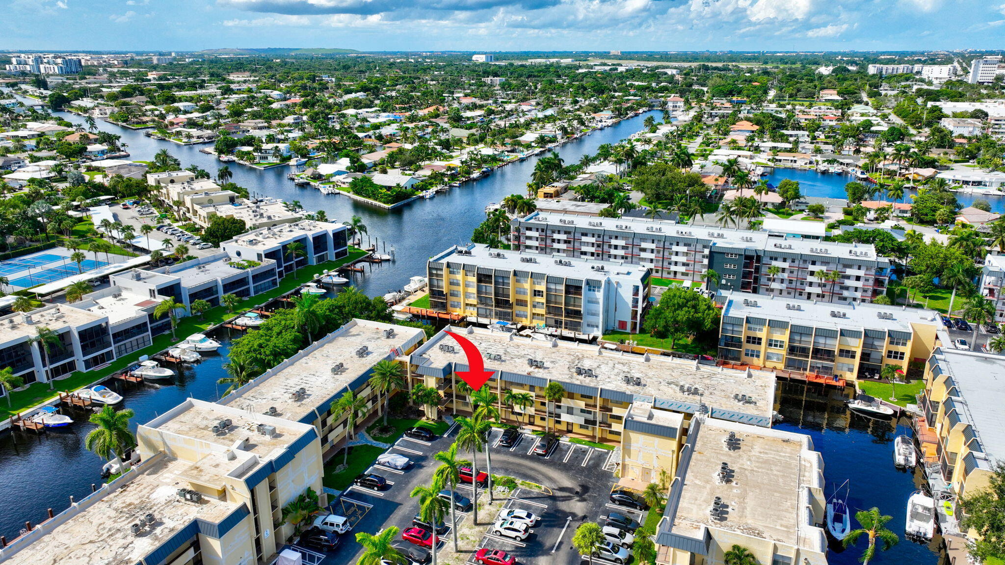 ISLAND CLUB ONE CONDO - Residential