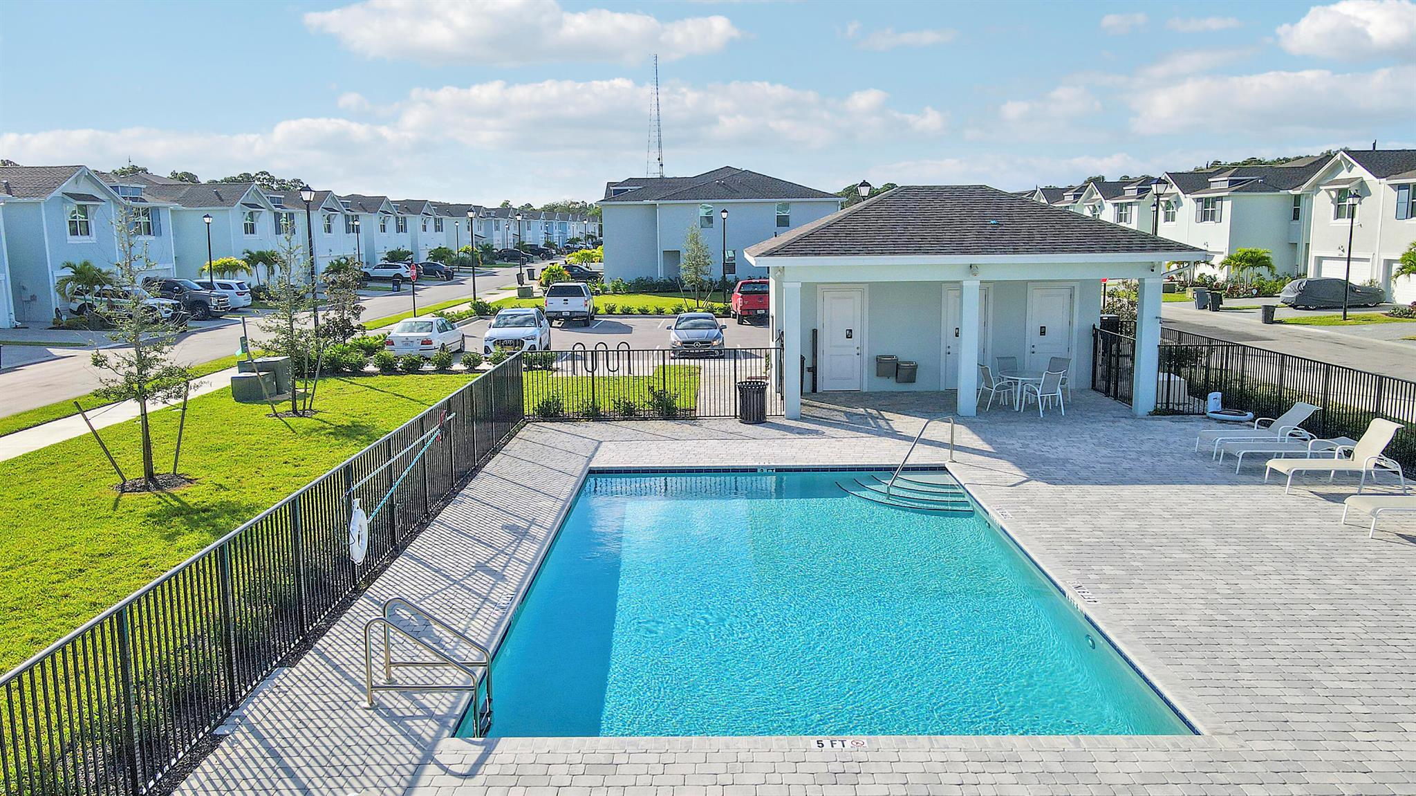 Edgewater Pointe - Residential Lease
