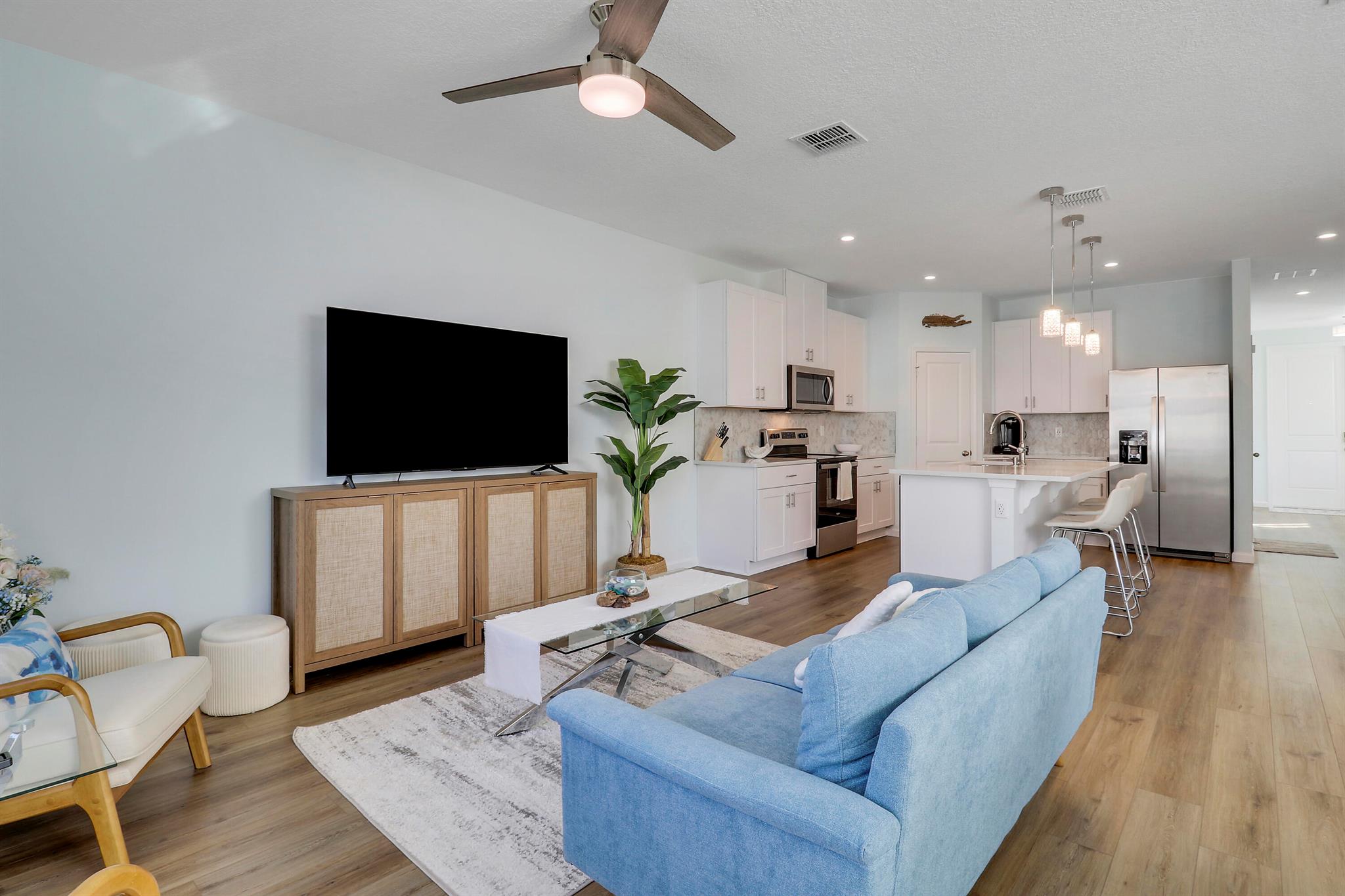 Edgewater Pointe - Residential Lease