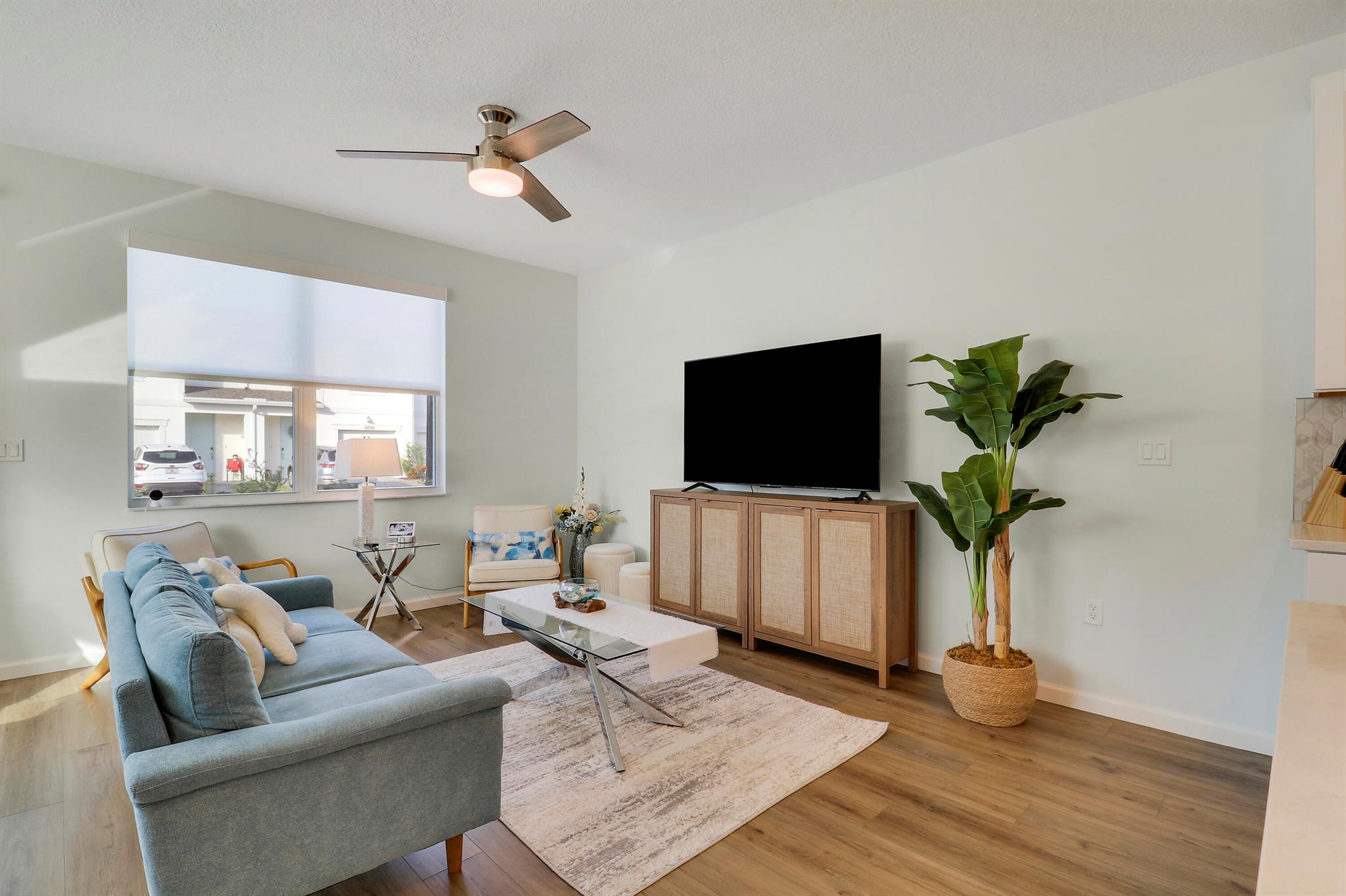 Edgewater Pointe - Residential Lease